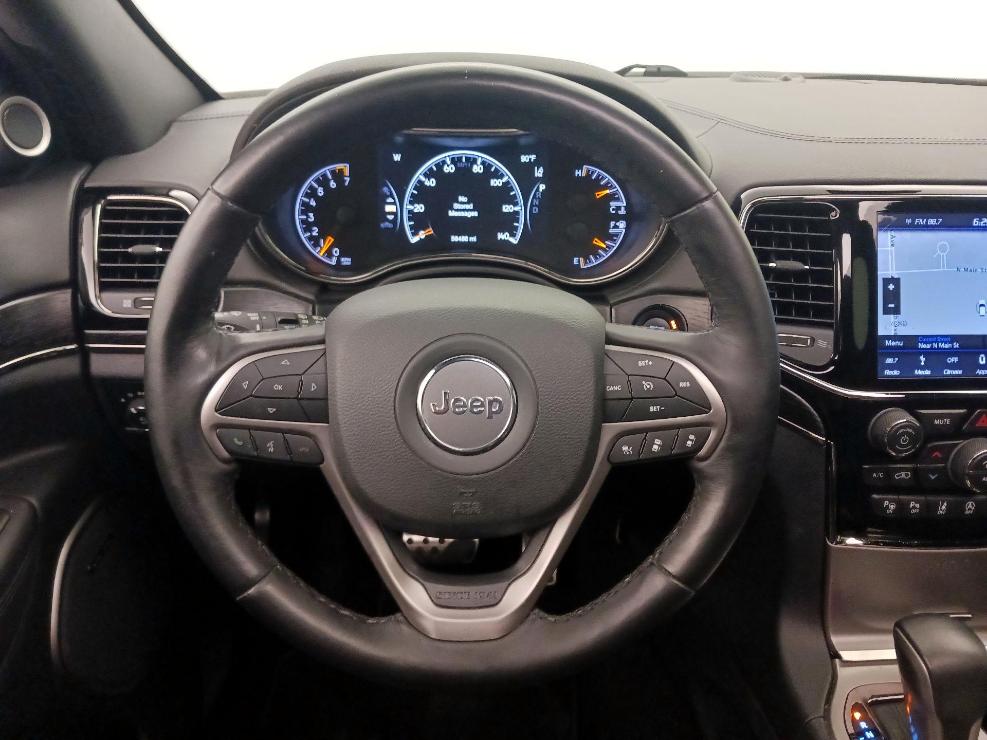 Thumbnail: 2019 Jeep Grand Cherokee - 10