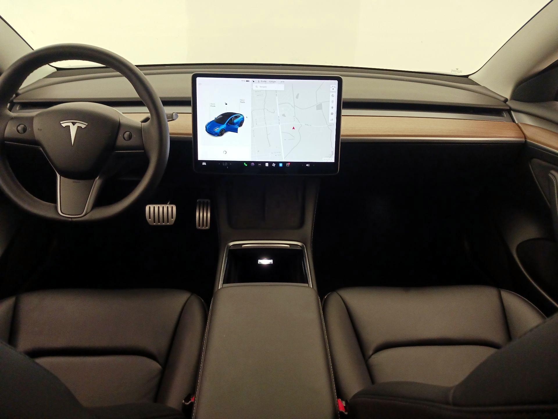Thumbnail: 2022 Tesla Model 3 - 9