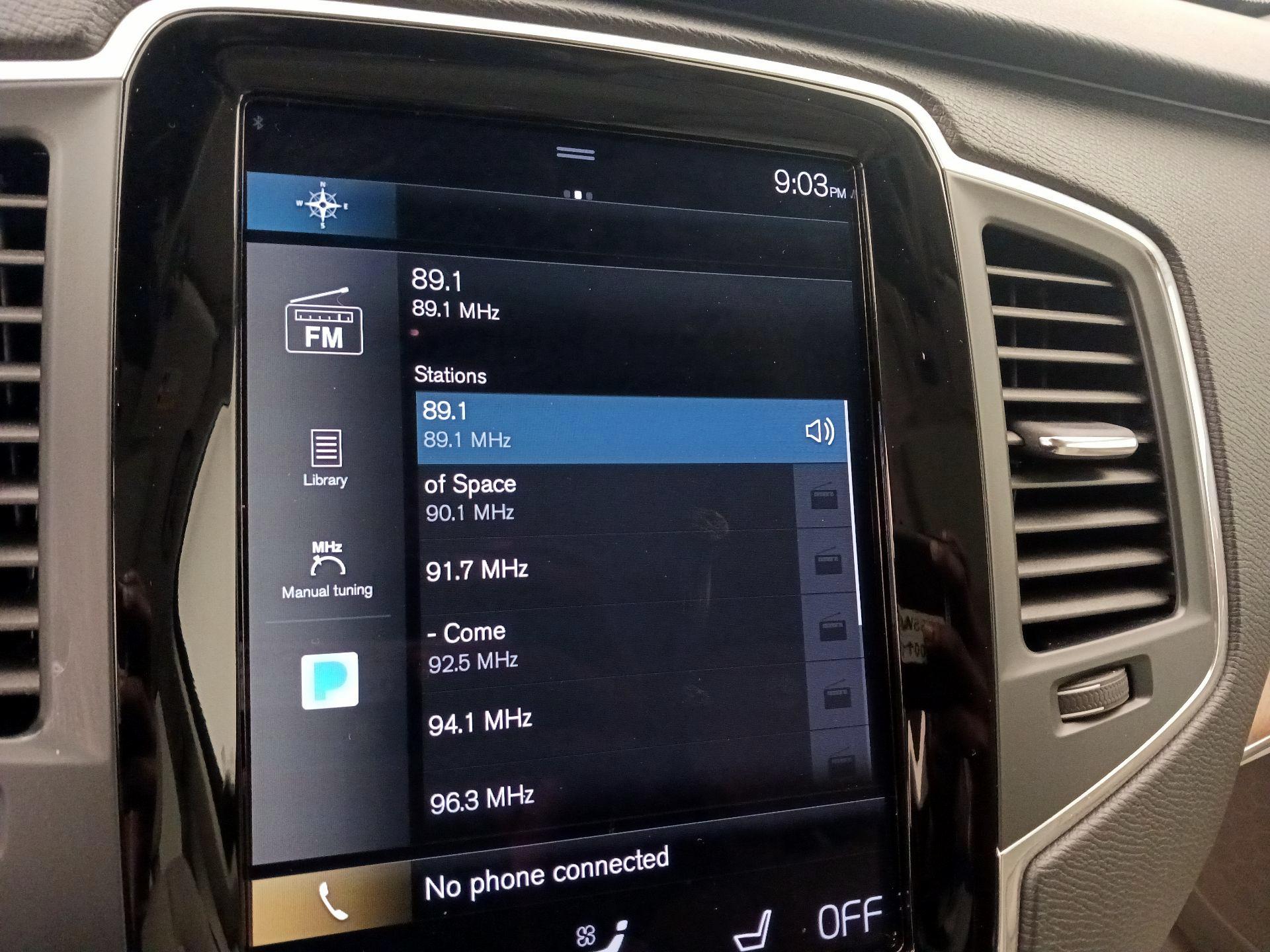 Thumbnail: 2021 Volvo XC90 - 16