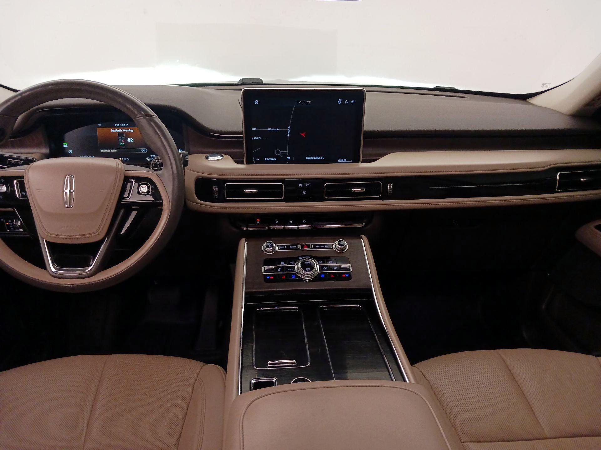 Thumbnail: 2021 Lincoln Aviator - 9