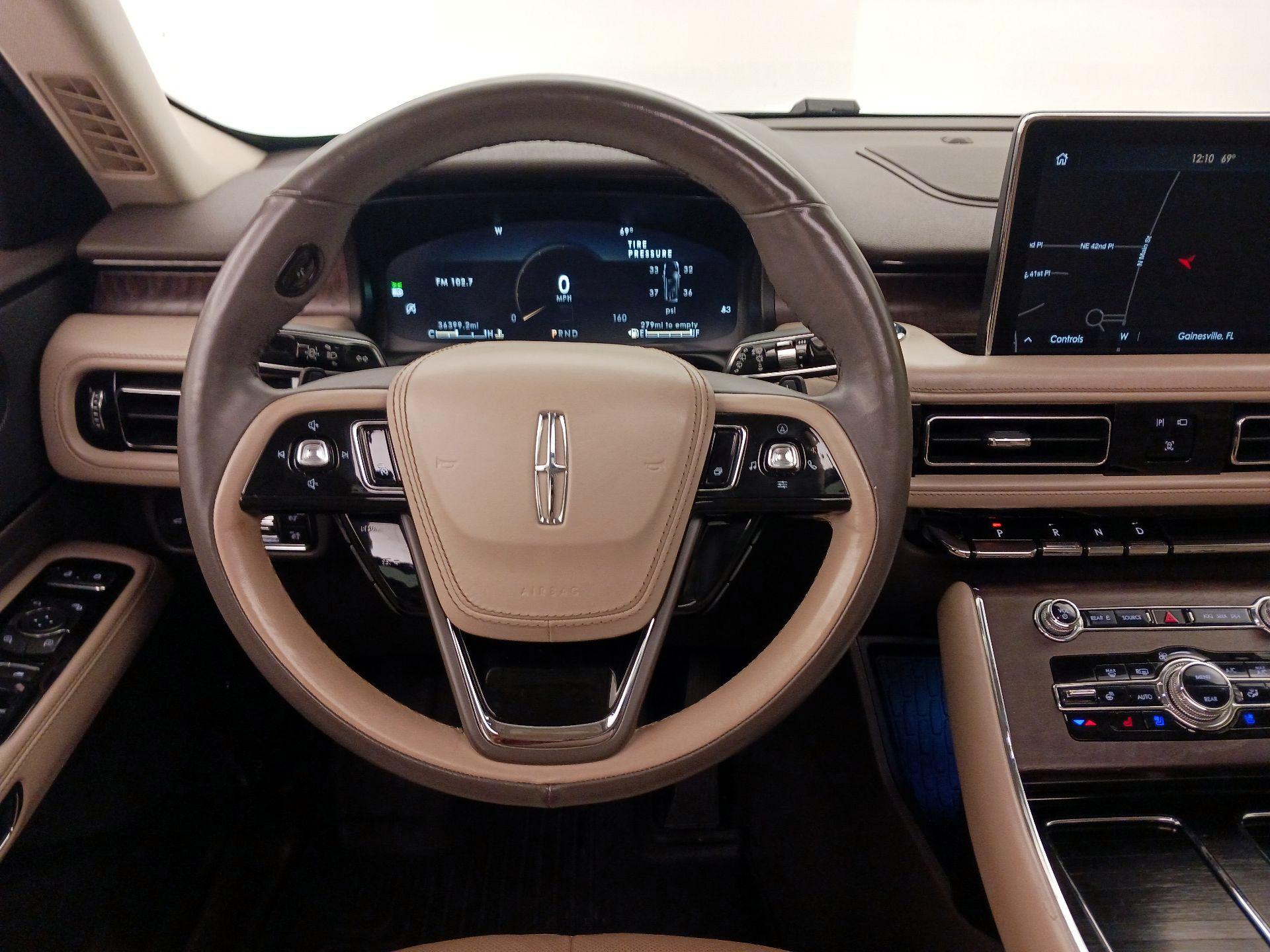 Thumbnail: 2021 Lincoln Aviator - 10