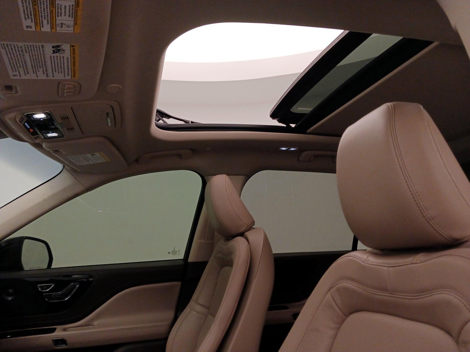 Thumbnail: 2021 Lincoln Aviator - 20