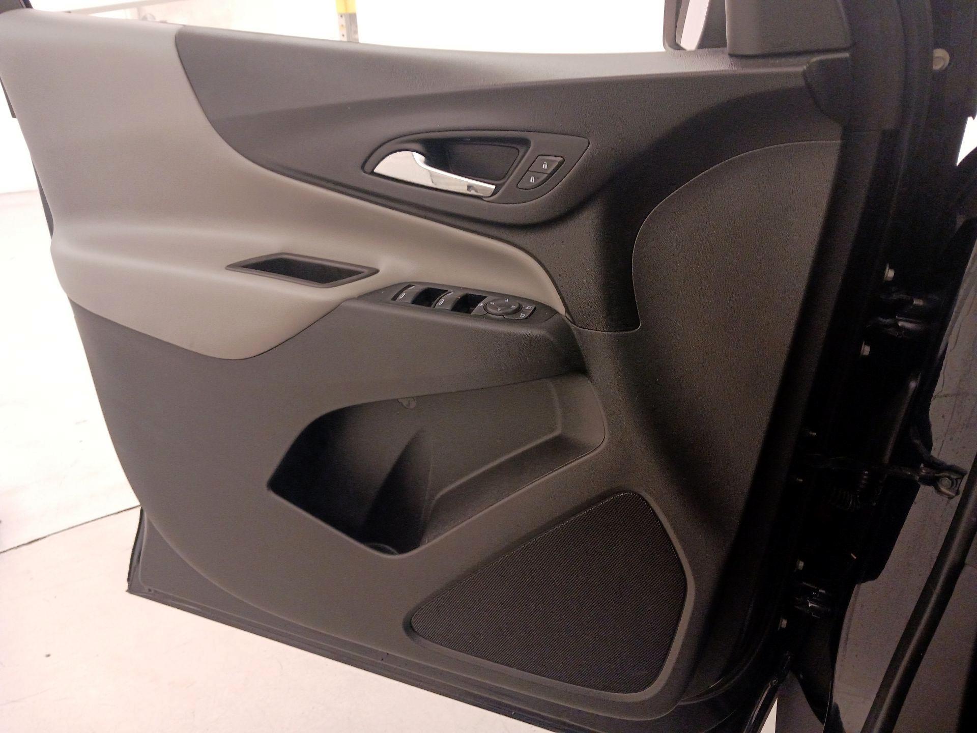 Thumbnail: 2020 Chevrolet Equinox - 12
