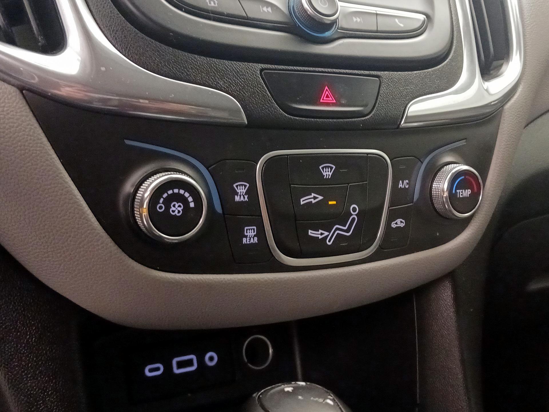 Thumbnail: 2020 Chevrolet Equinox - 16
