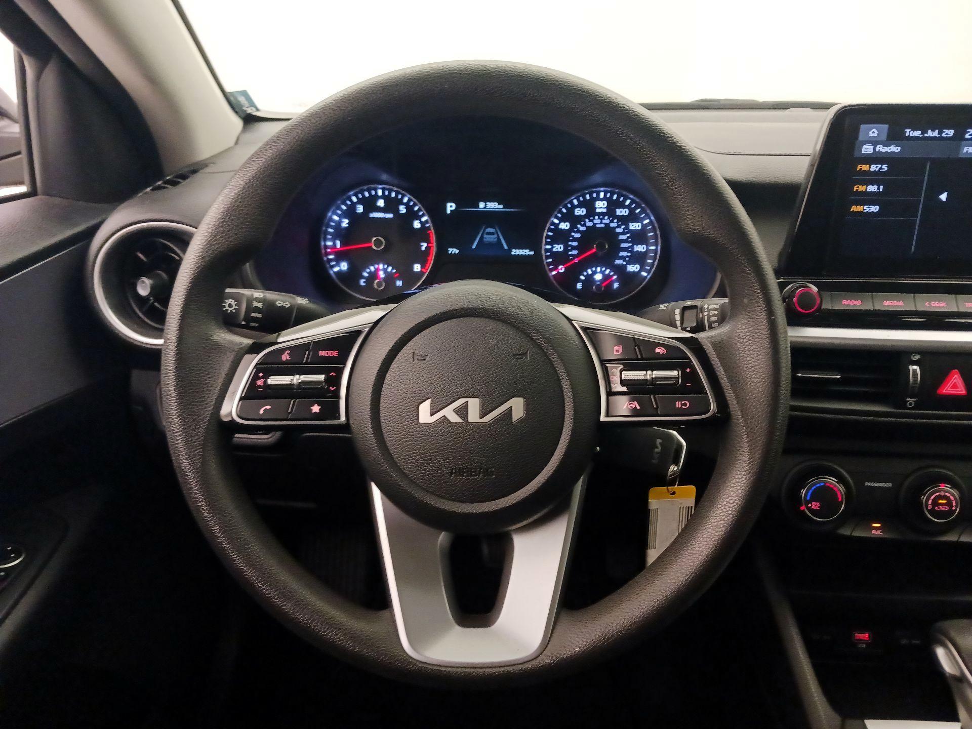 Thumbnail: 2022 Kia Forte - 10