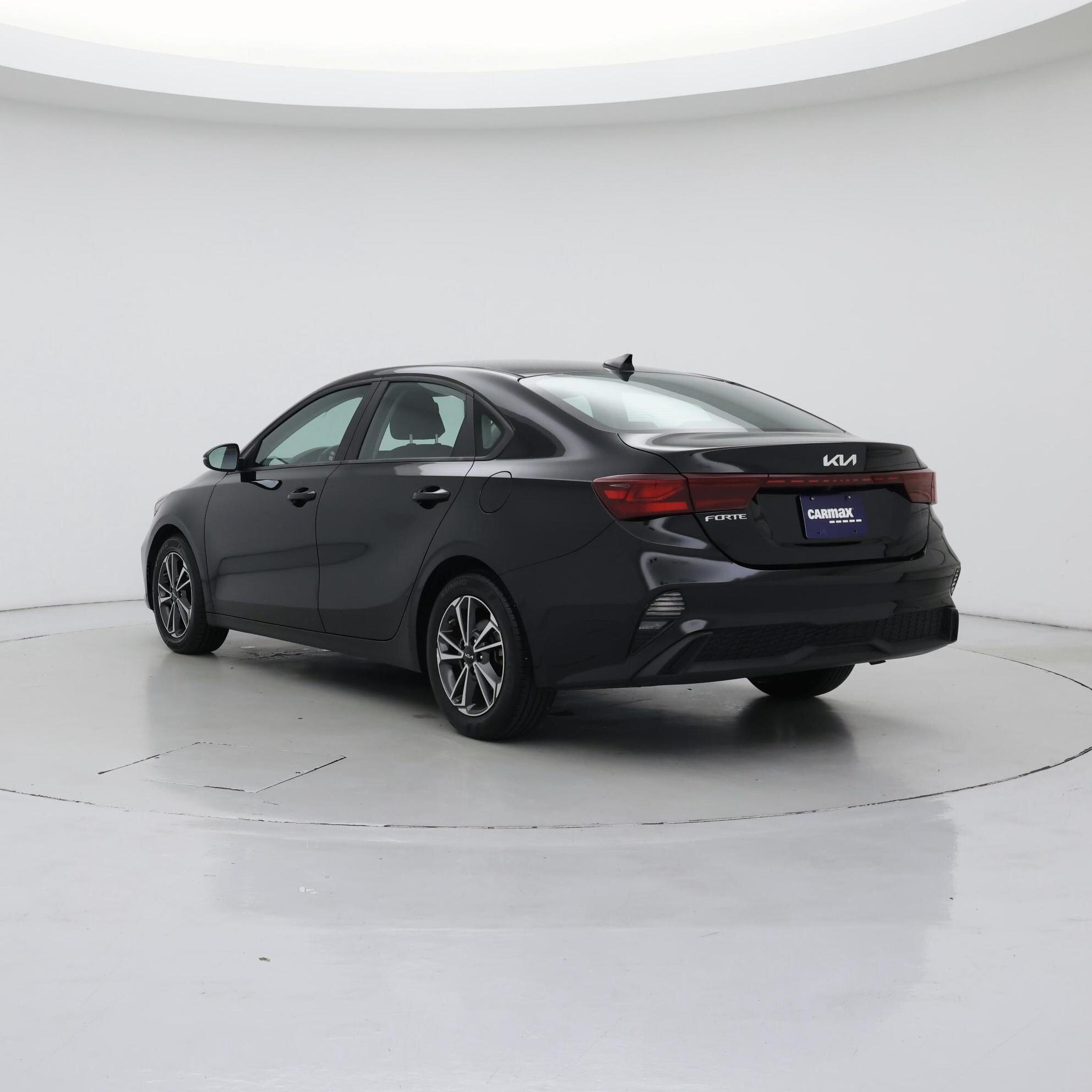 Thumbnail: 2022 Kia Forte - 2