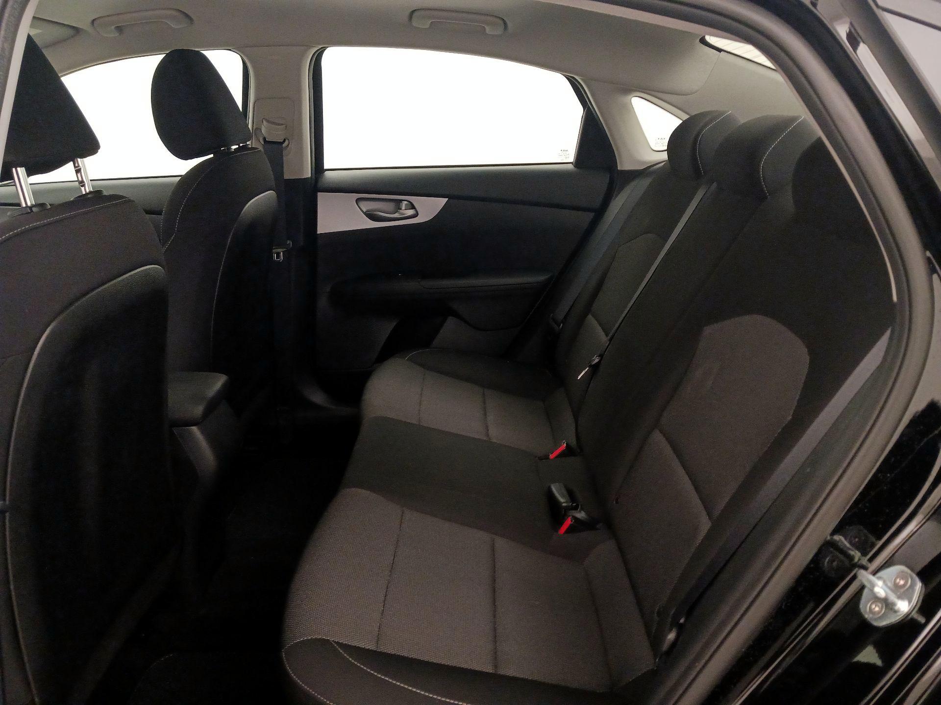 Thumbnail: 2022 Kia Forte - 19