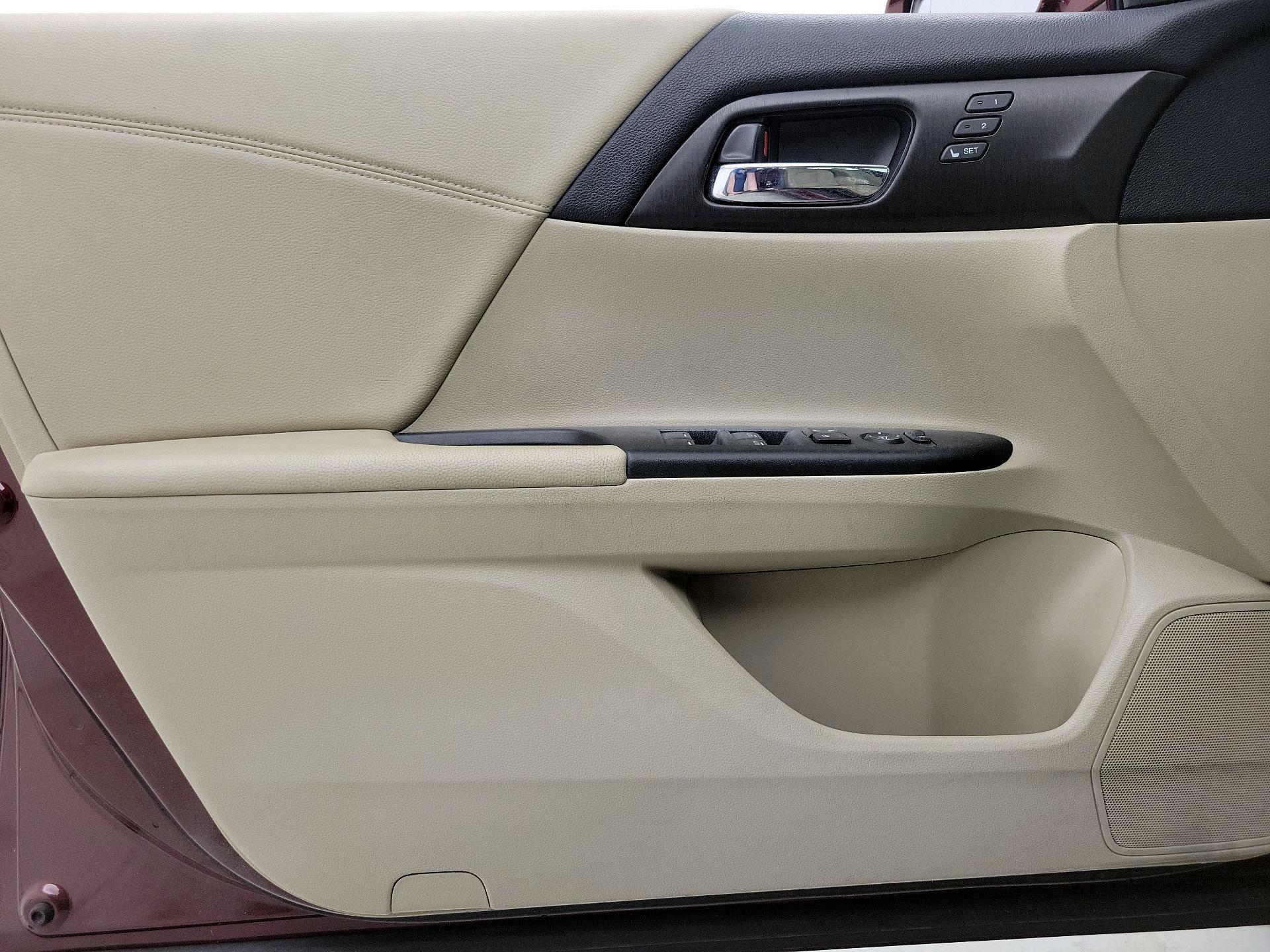 Thumbnail: 2014 Honda Accord - 12
