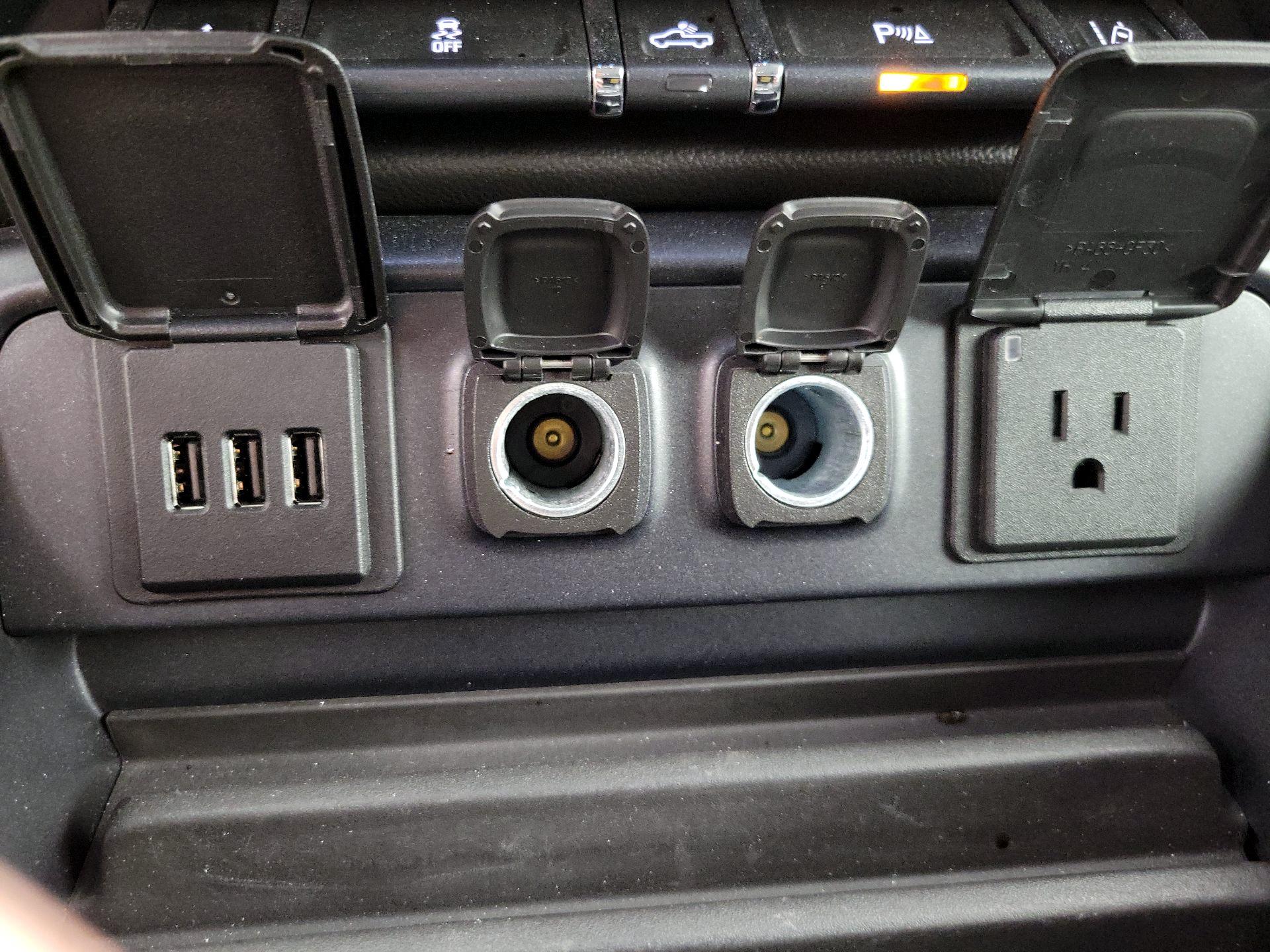 Thumbnail: 2015 Chevrolet Silverado 1500 - 18