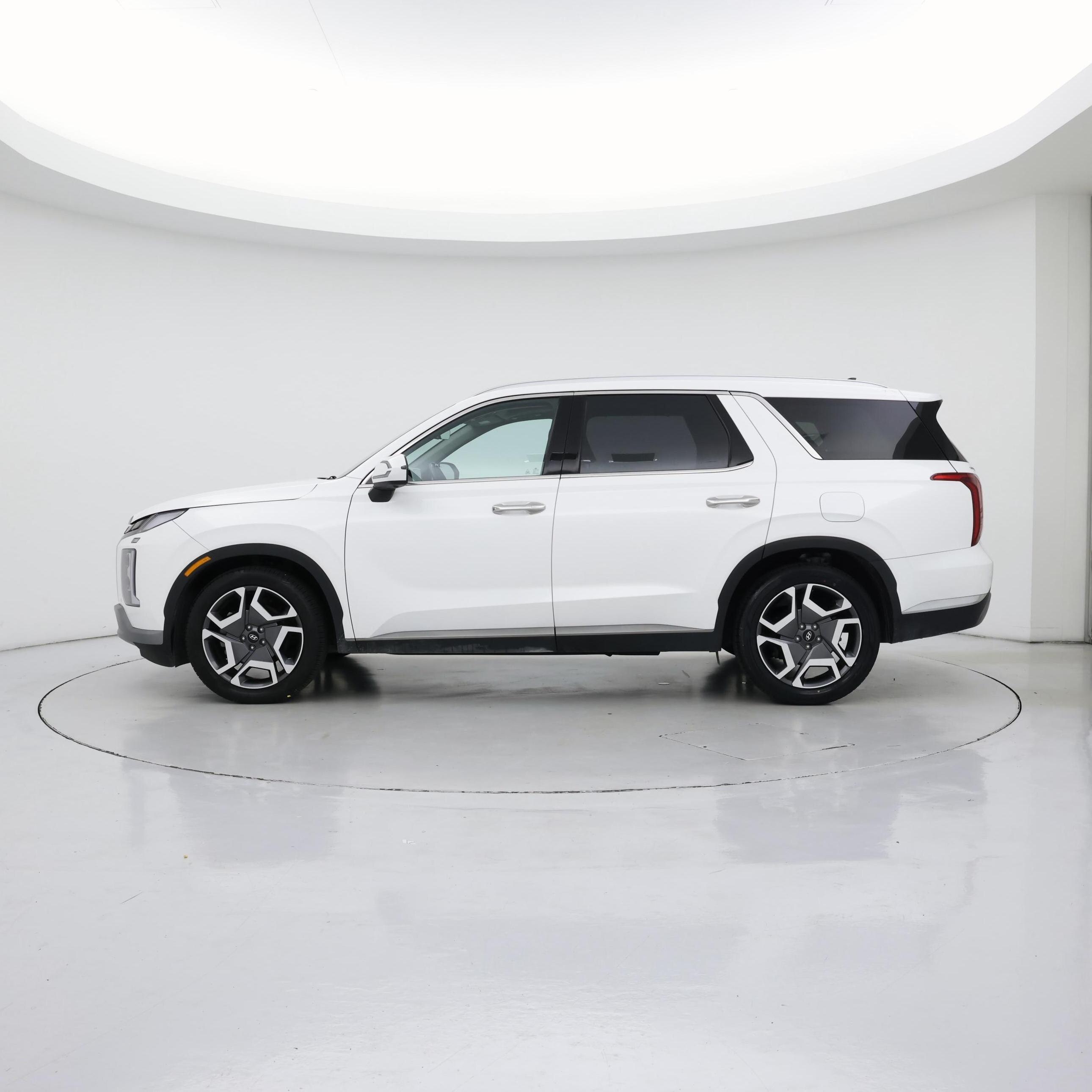 Thumbnail: 2023 Hyundai Palisade - 3