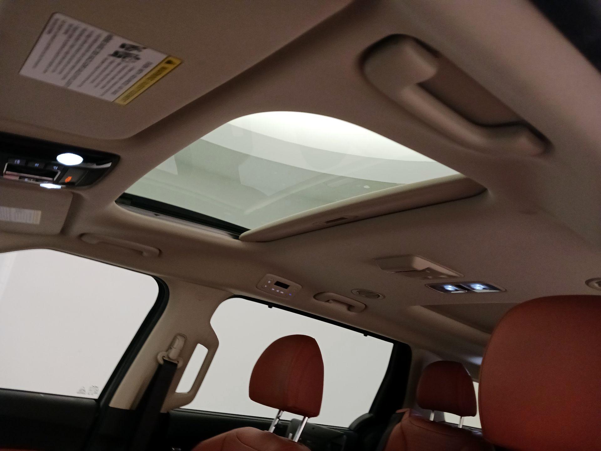 Thumbnail: 2023 Kia Carnival - 20