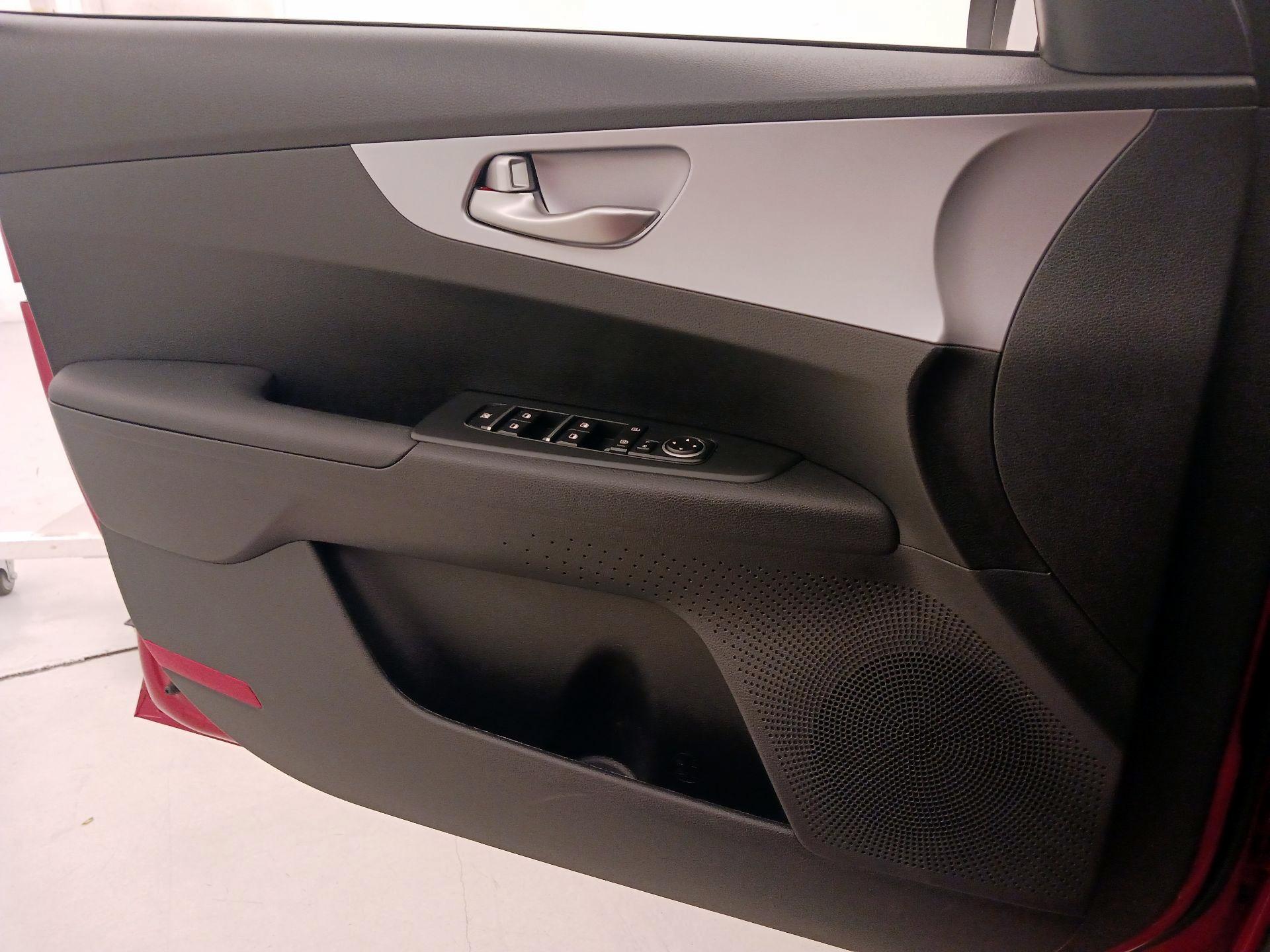 Thumbnail: 2024 Kia Forte - 12