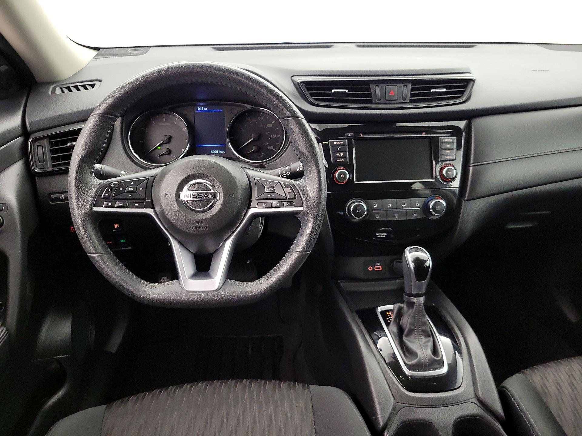 Thumbnail: 2020 Nissan Rogue - 10