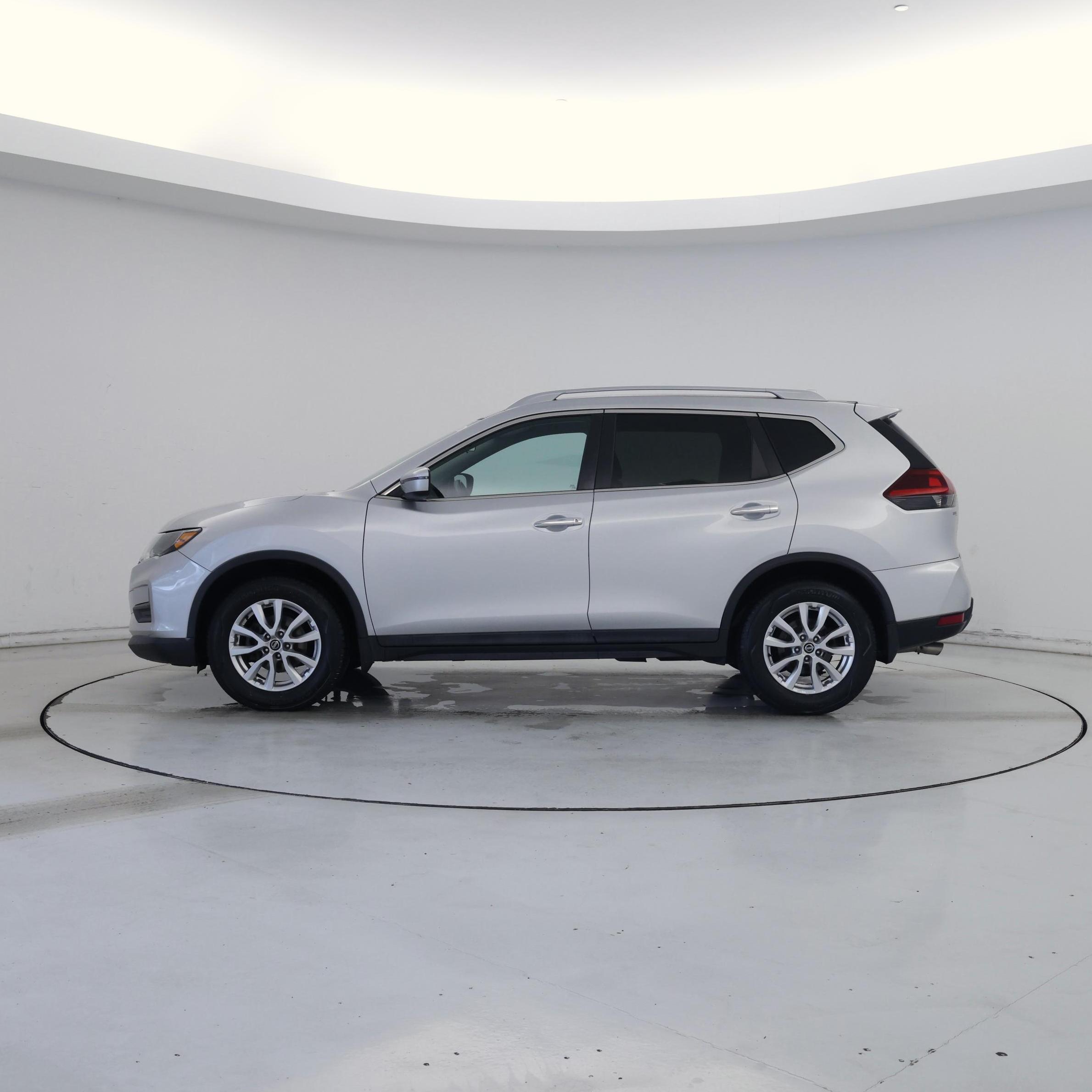 Thumbnail: 2020 Nissan Rogue - 3
