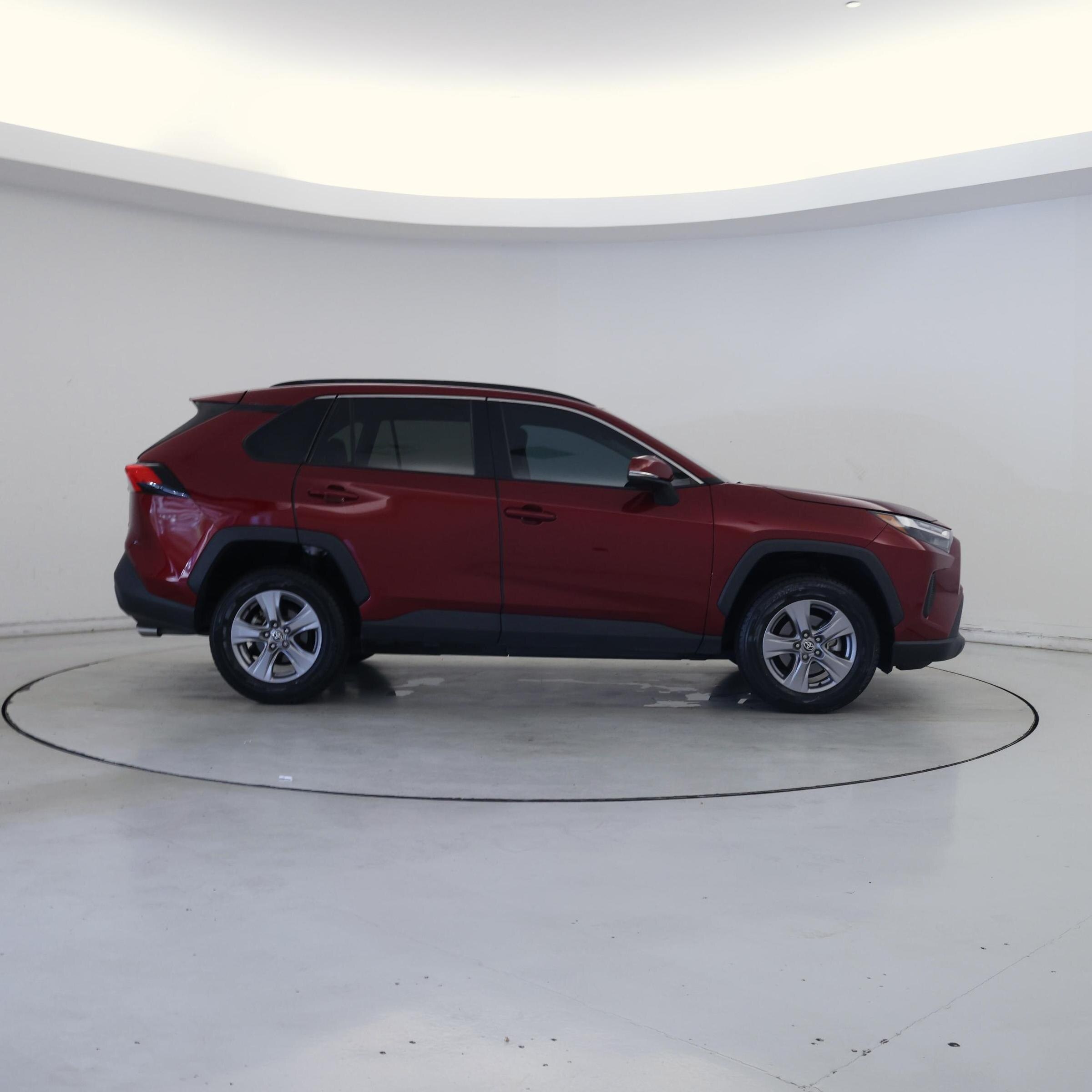 Thumbnail: 2022 Toyota RAV4 - 7