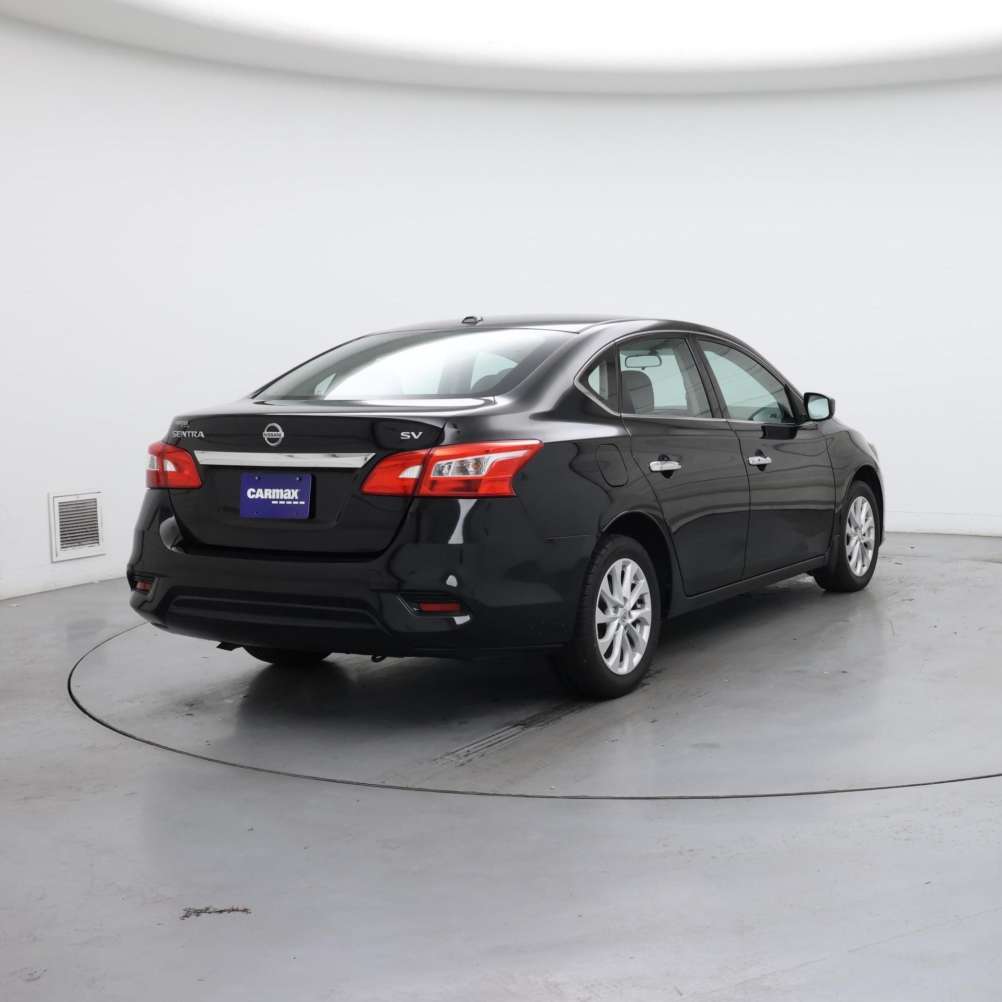 Thumbnail: 2018 Nissan Sentra - 8