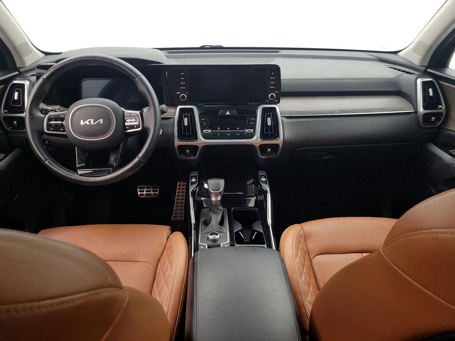 Thumbnail: 2022 Kia Sorento - 9