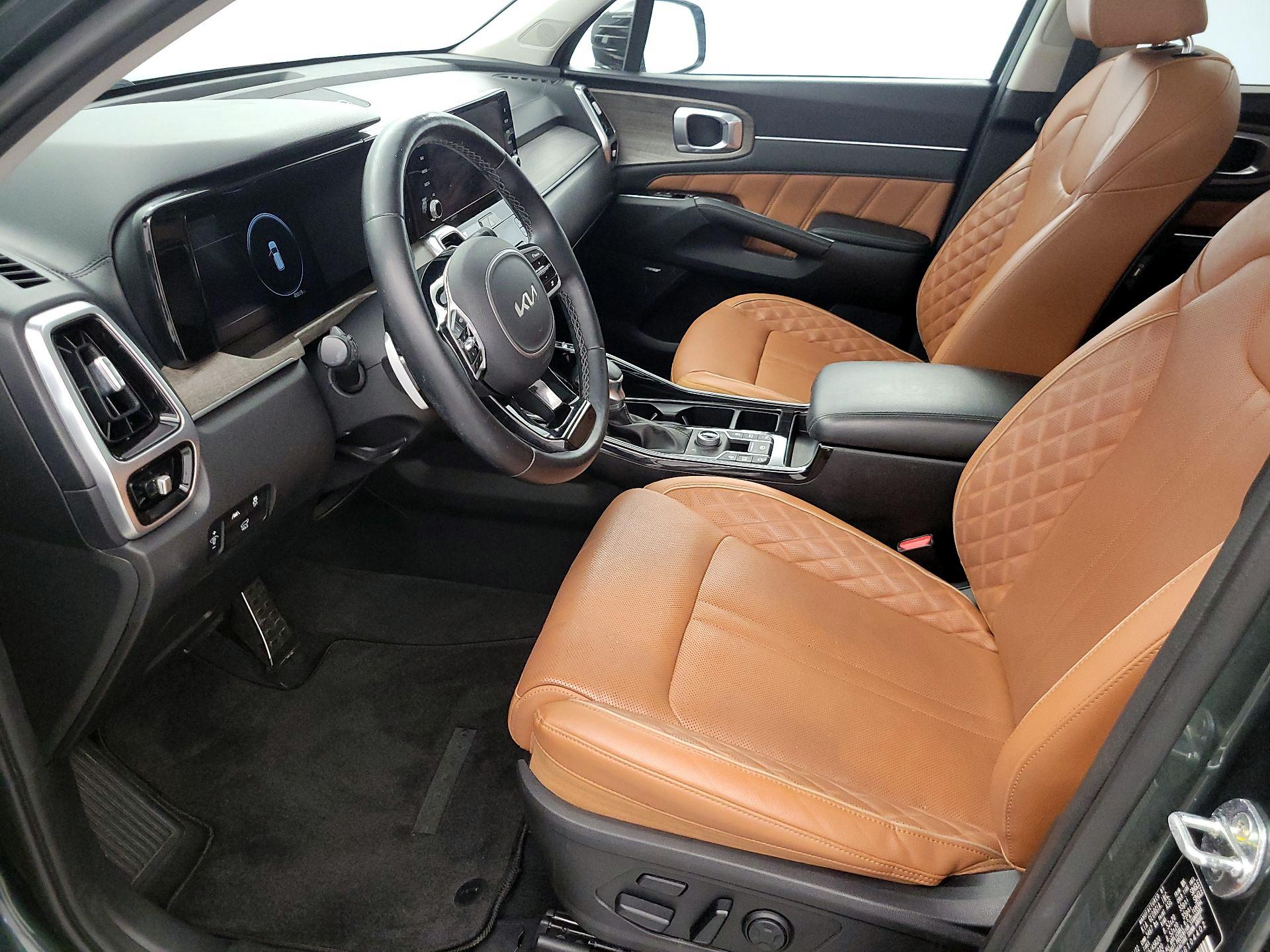Thumbnail: 2022 Kia Sorento - 11