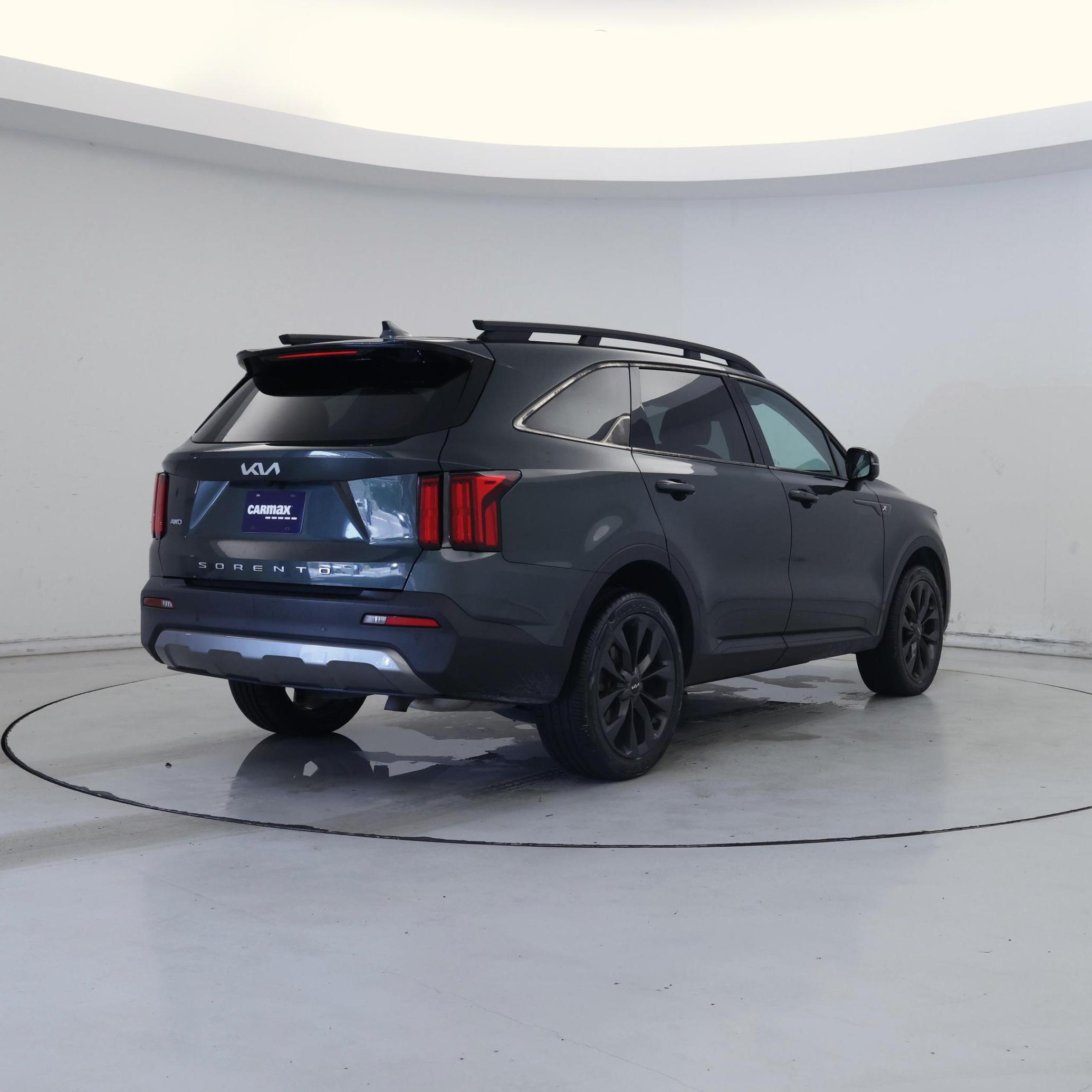 Thumbnail: 2022 Kia Sorento - 8