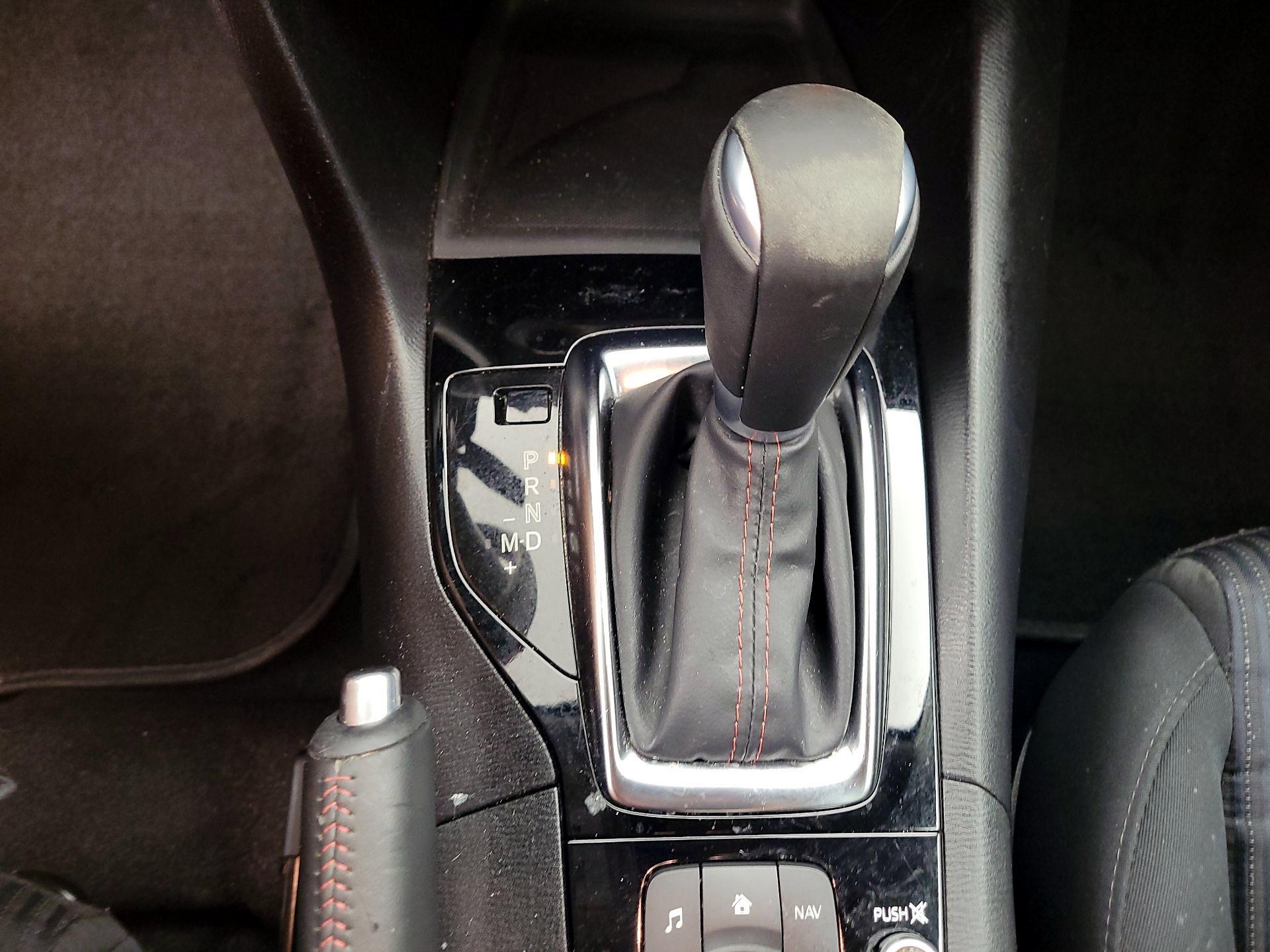 Thumbnail: 2016 Mazda Mazda3 - 17