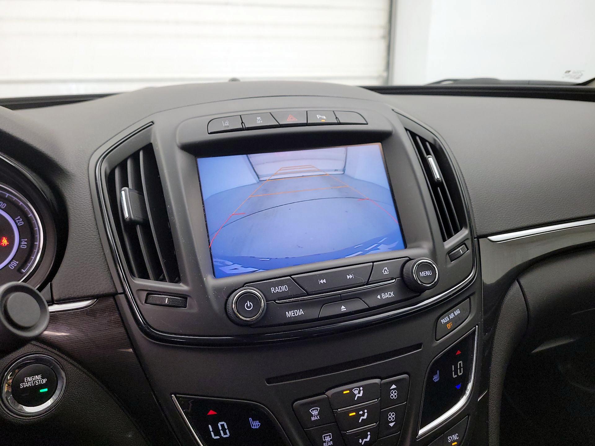 Thumbnail: 2016 Buick Regal - 14