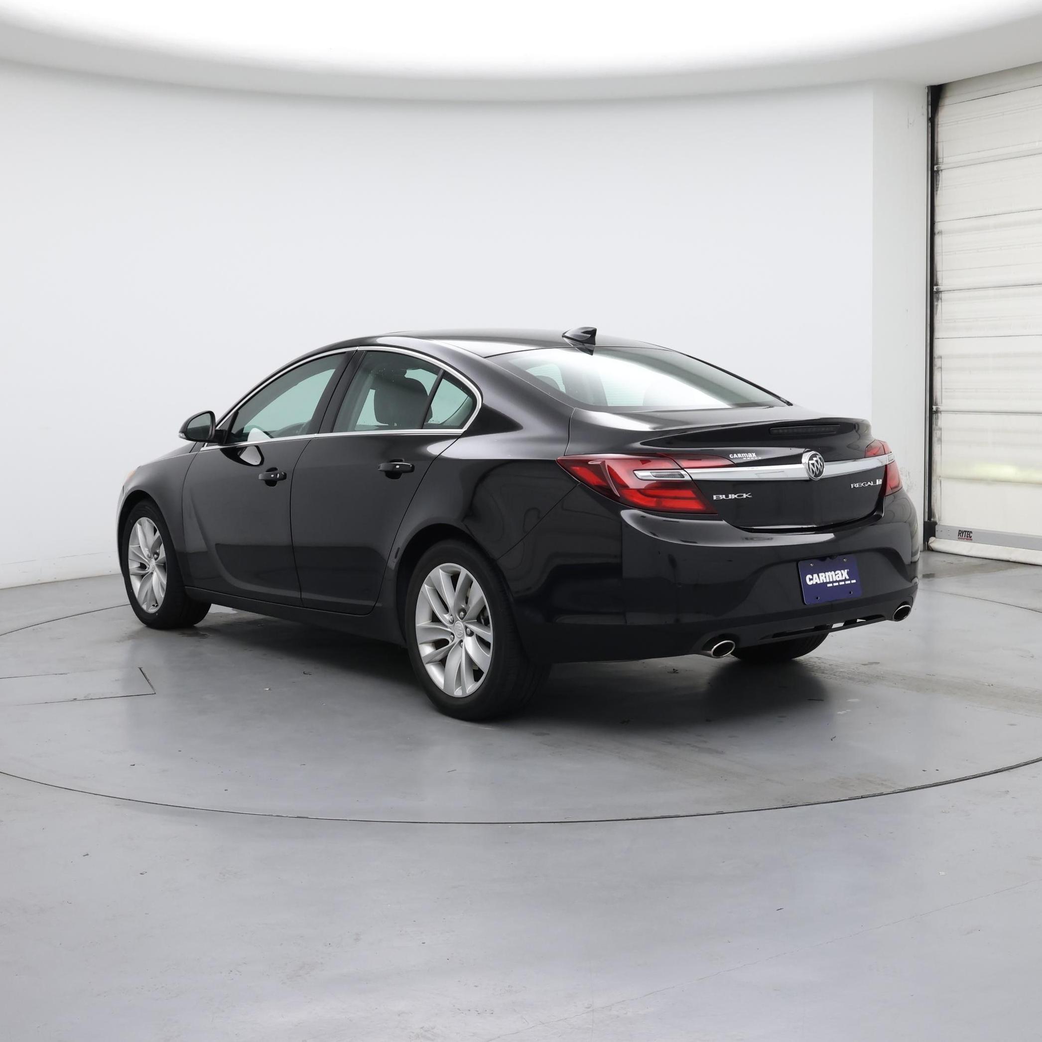 Thumbnail: 2016 Buick Regal - 2