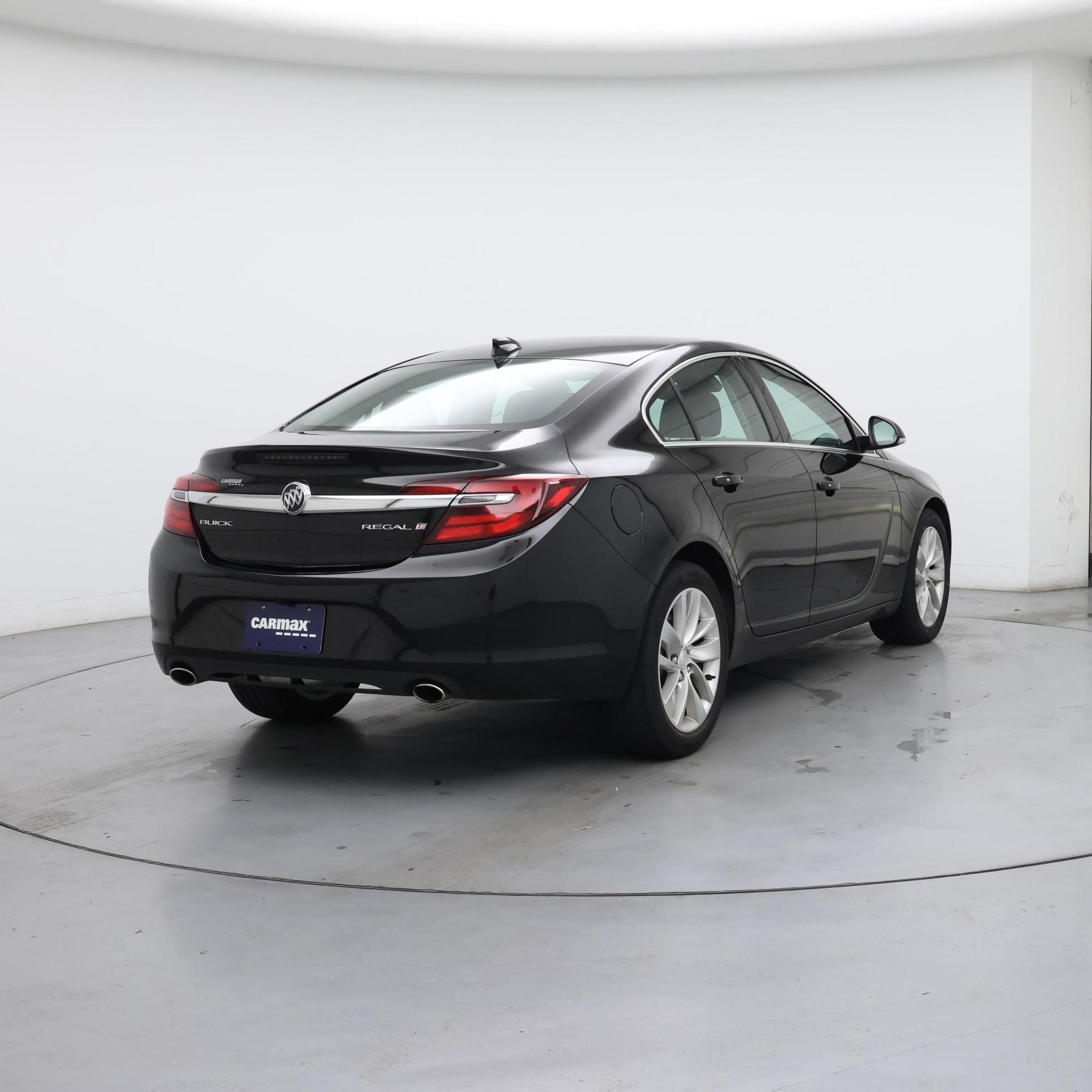Thumbnail: 2016 Buick Regal - 8
