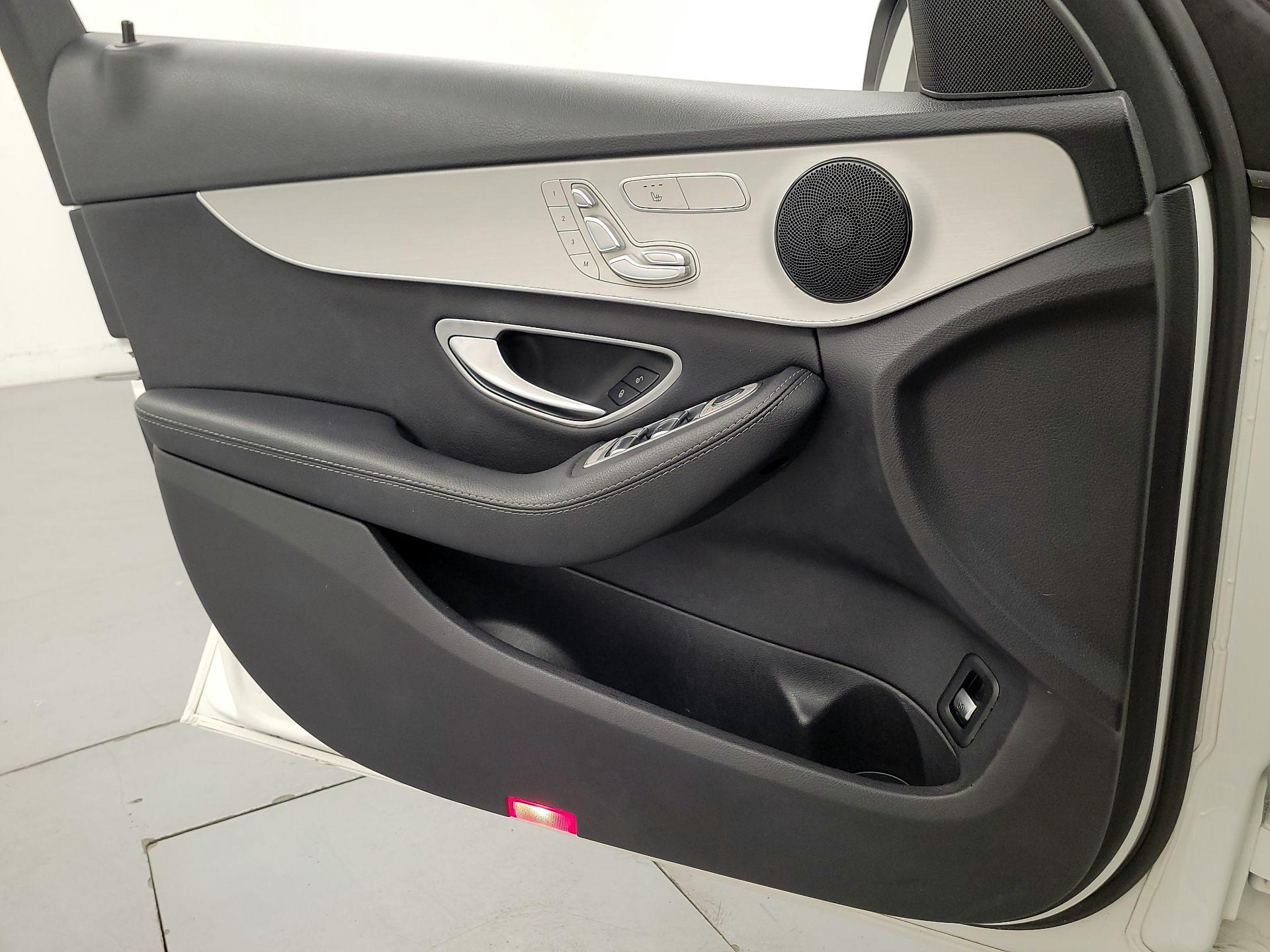 Thumbnail: 2020 Mercedes-Benz C-Class - 12