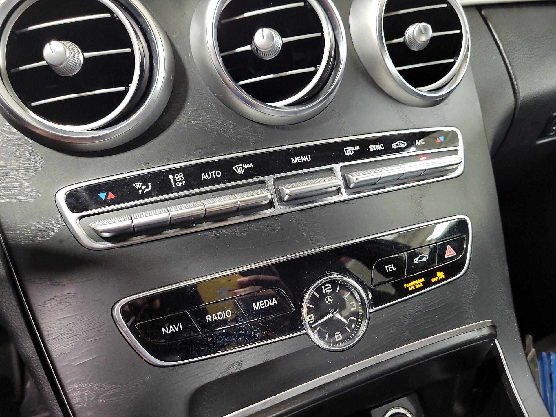 Thumbnail: 2020 Mercedes-Benz C-Class - 16