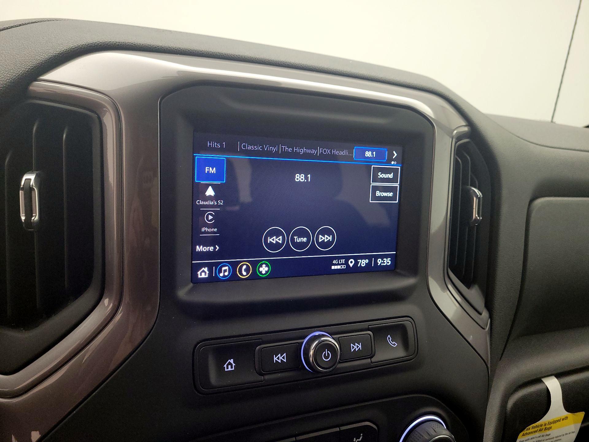 Thumbnail: 2022 Chevrolet Silverado 1500 - 13