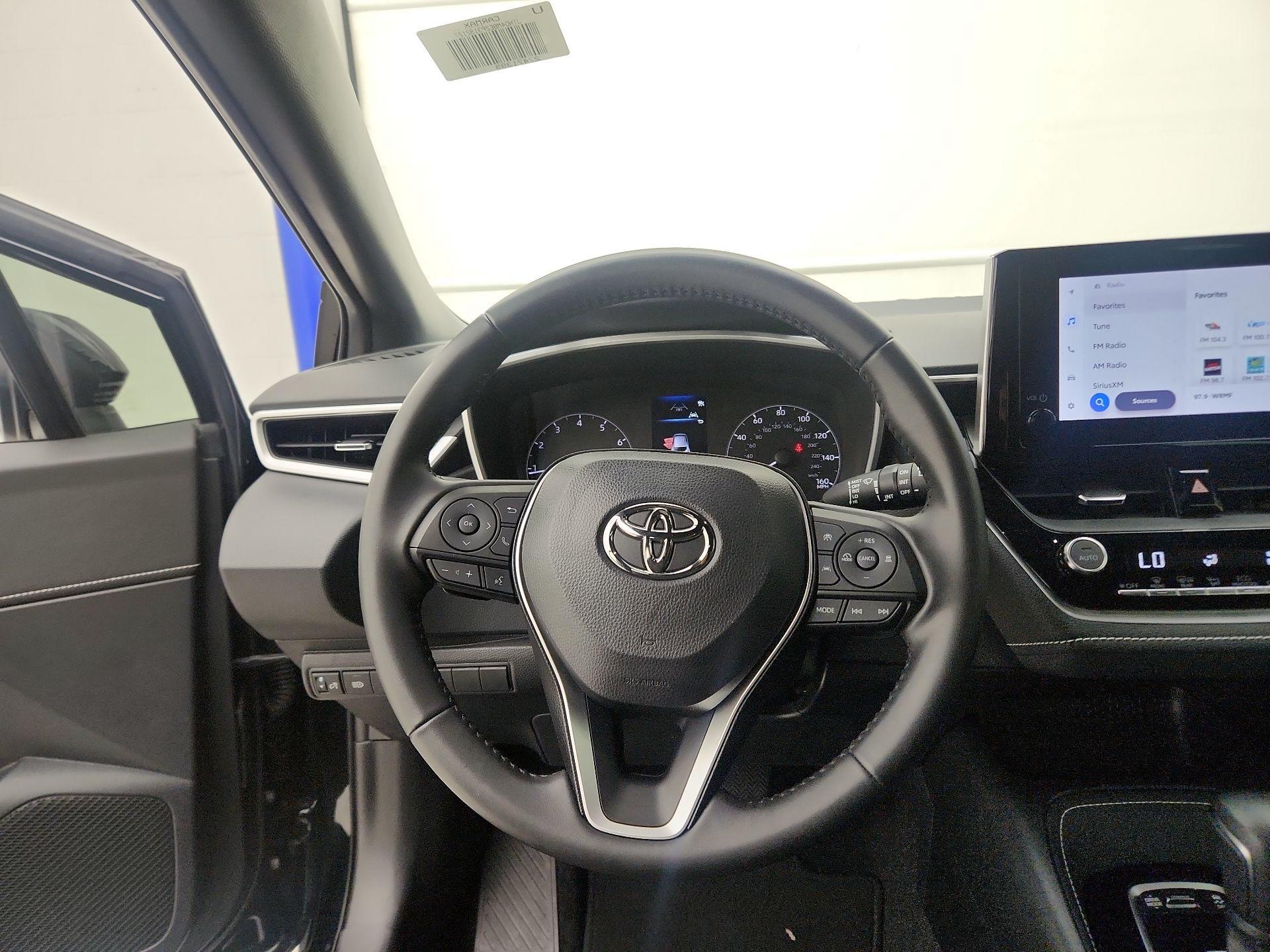 Thumbnail: 2023 Toyota Corolla - 10