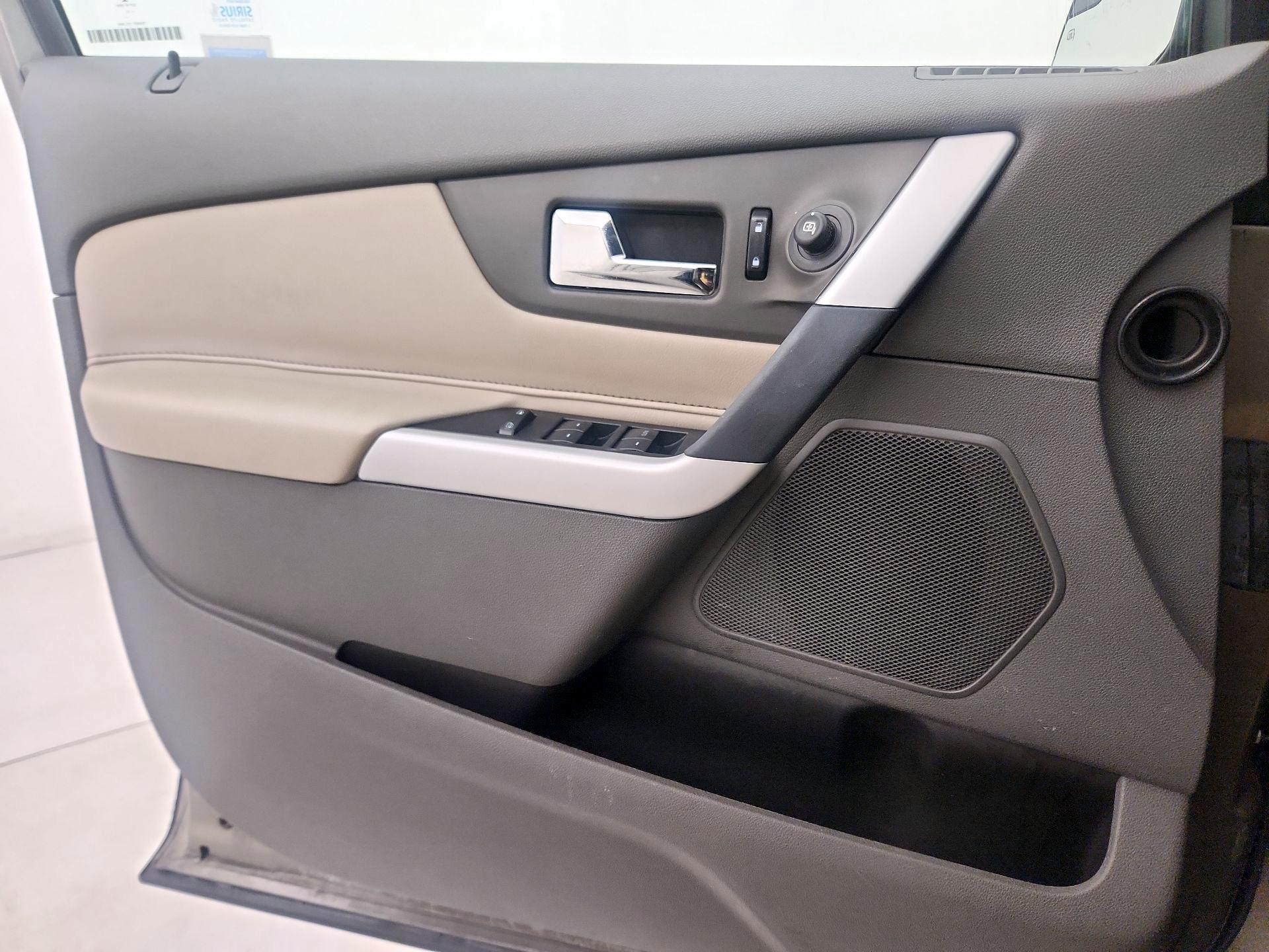 Thumbnail: 2014 Ford Edge - 12