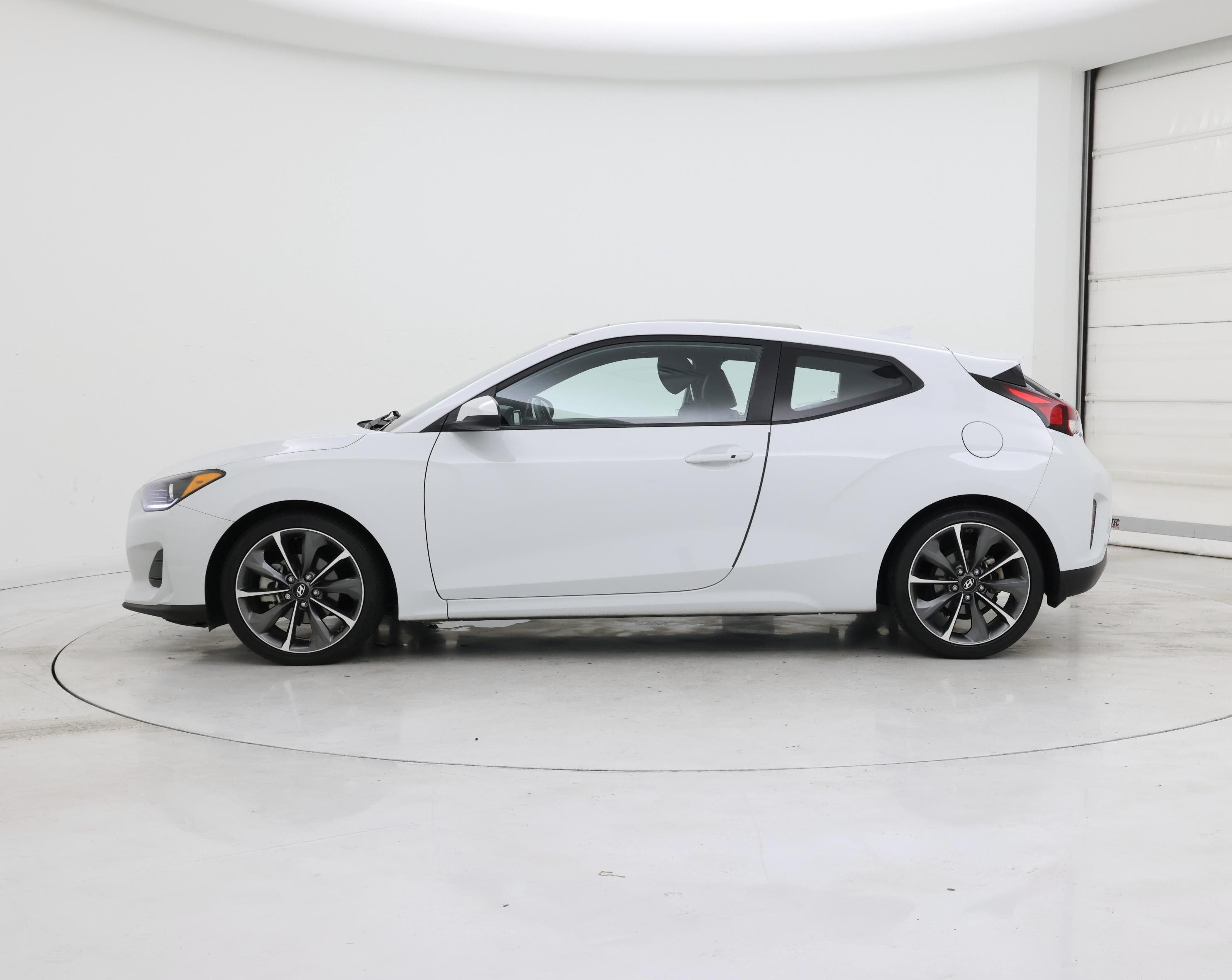 Thumbnail: 2019 Hyundai Veloster - 3