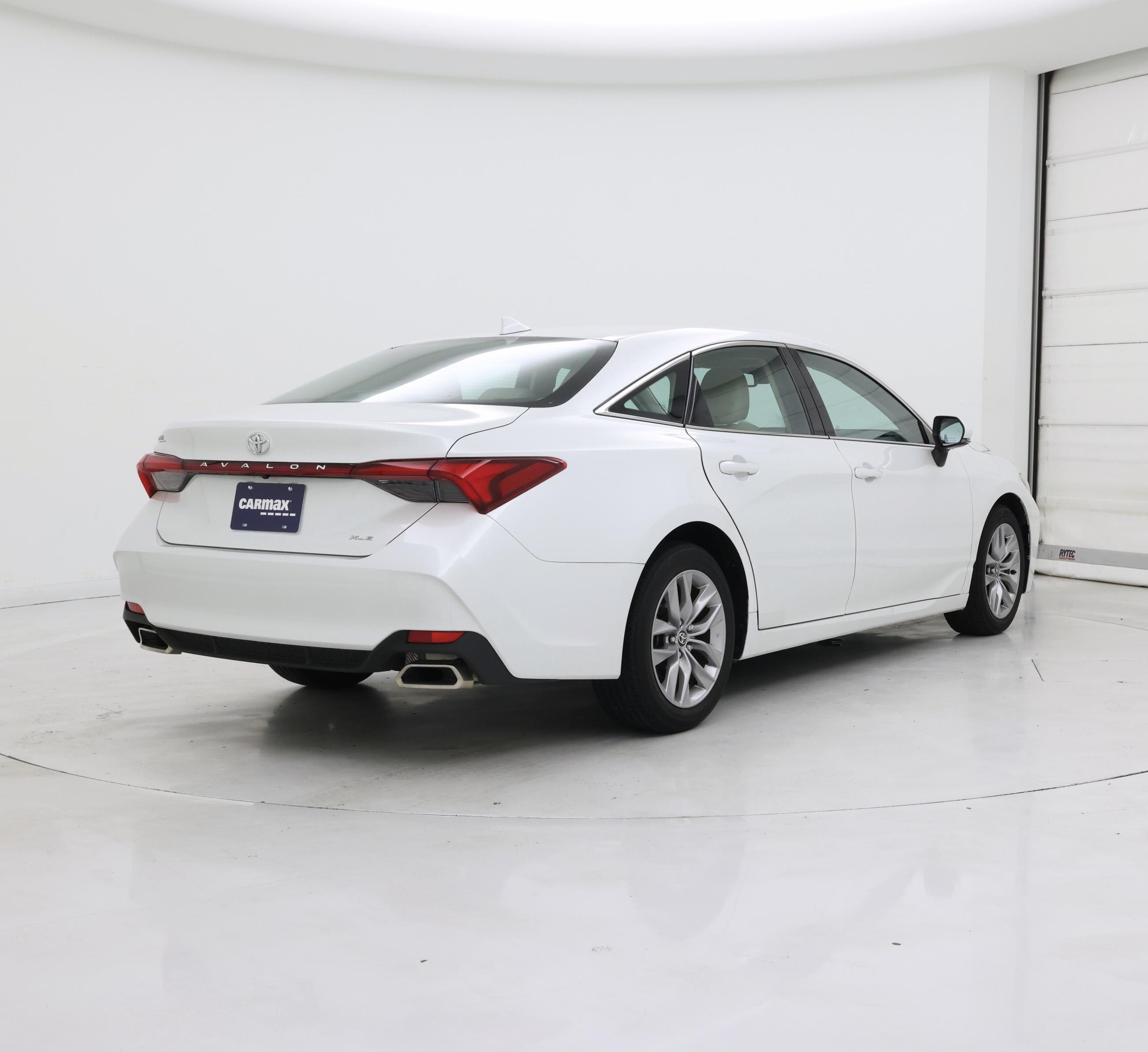 Thumbnail: 2021 Toyota Avalon - 8