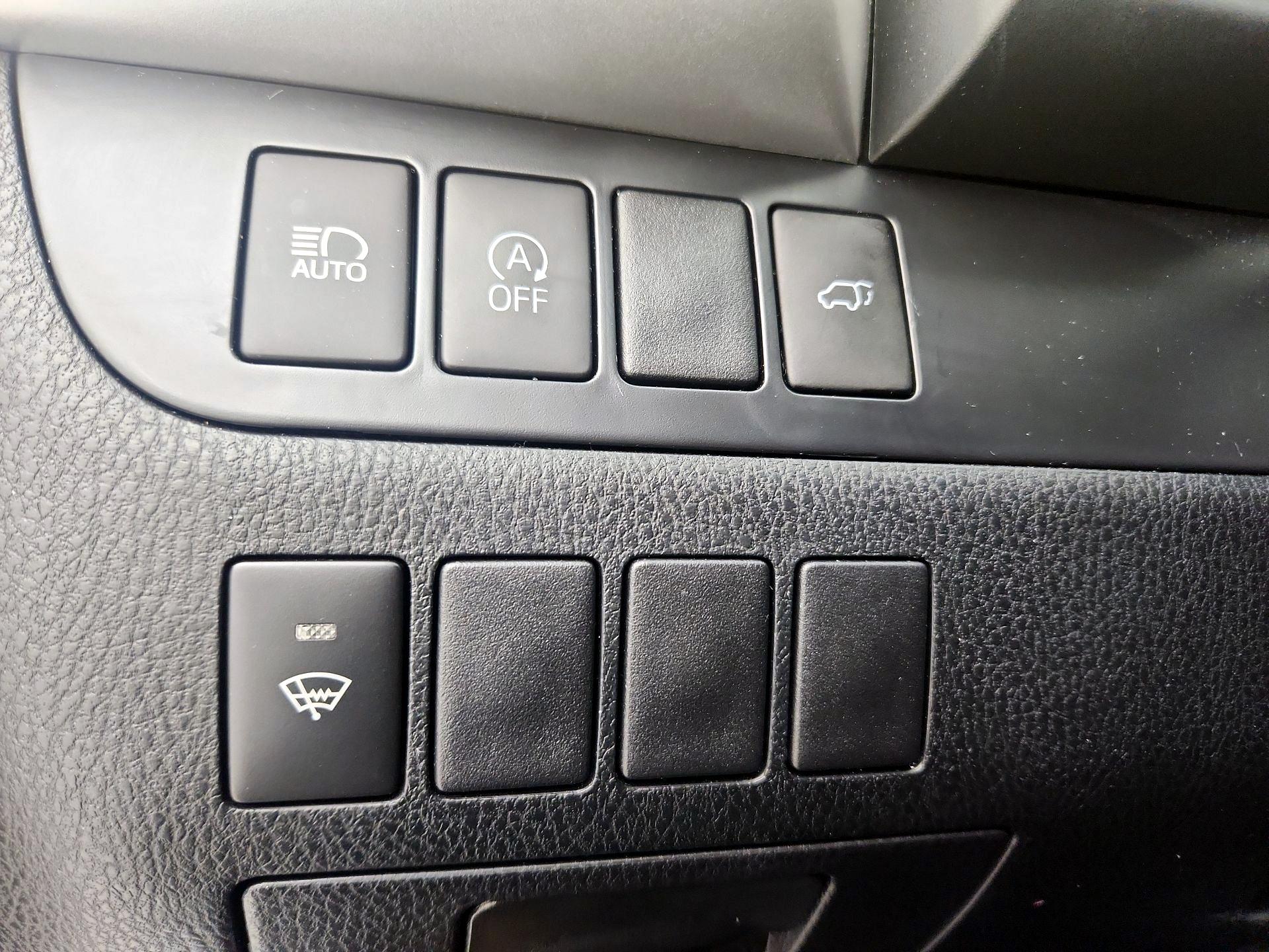 Thumbnail: 2019 Toyota Highlander - 13