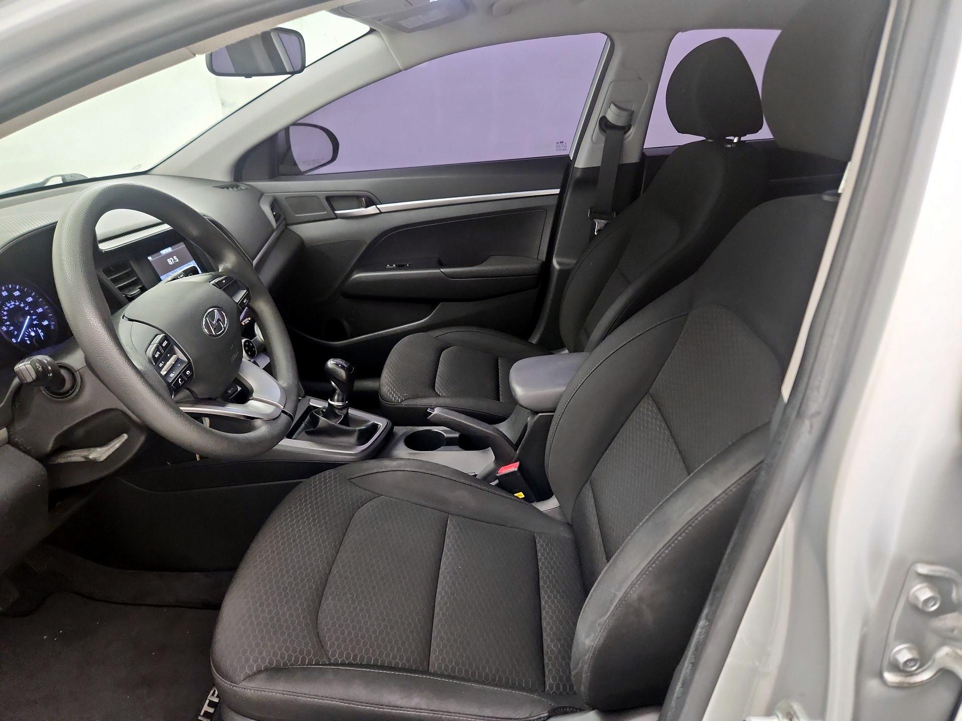 Thumbnail: 2019 Hyundai Elantra - 11