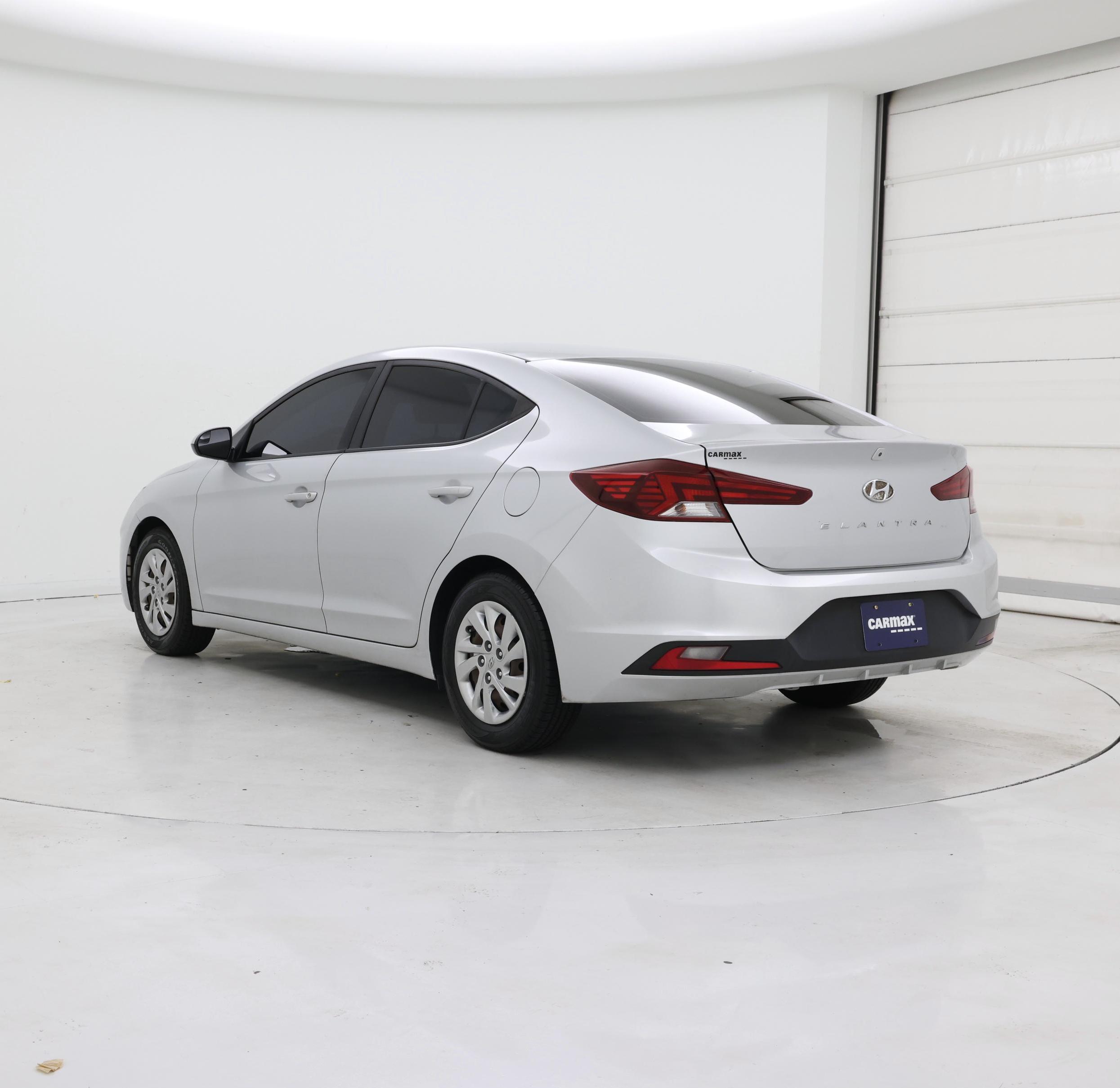 Thumbnail: 2019 Hyundai Elantra - 2