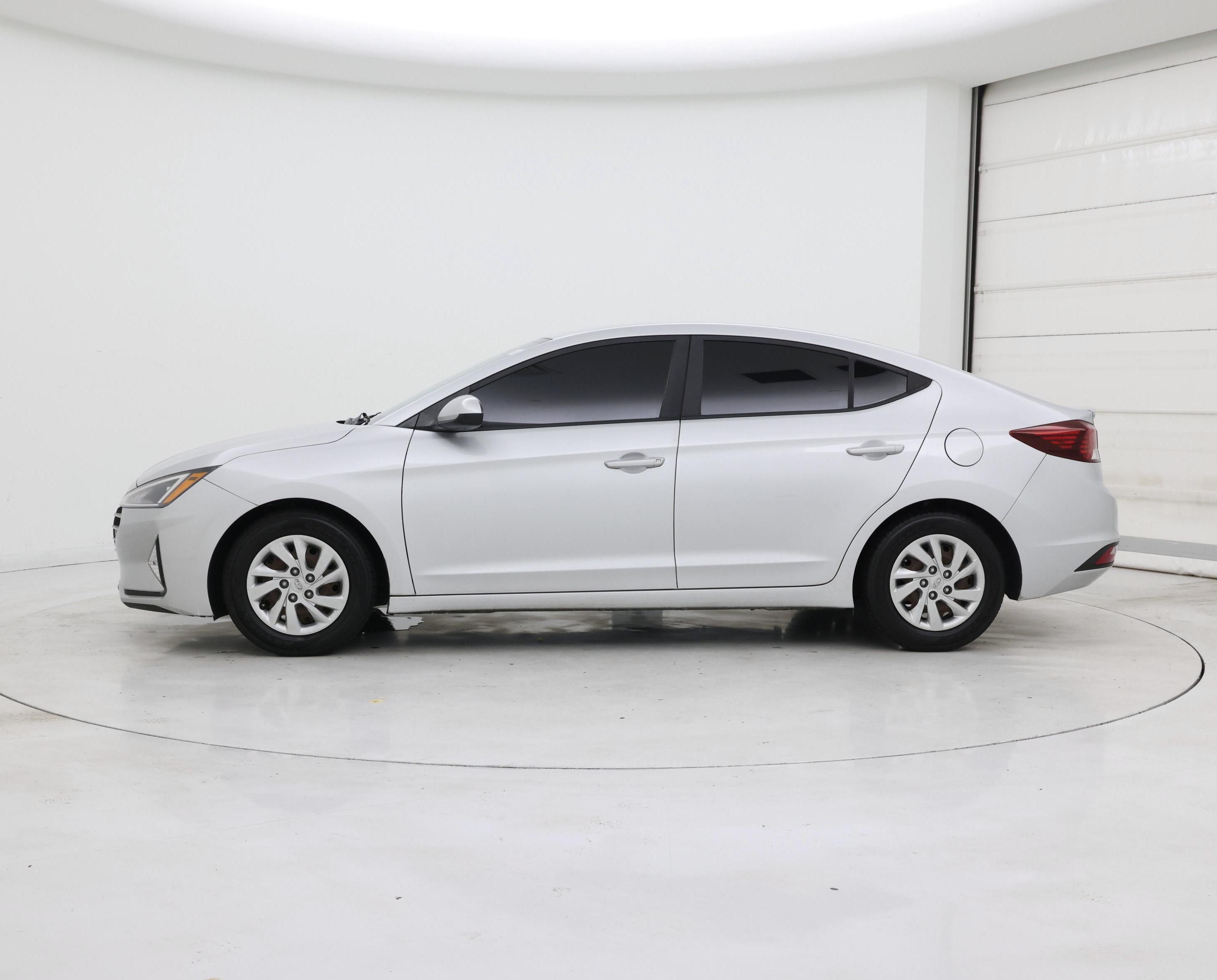 Thumbnail: 2019 Hyundai Elantra - 3