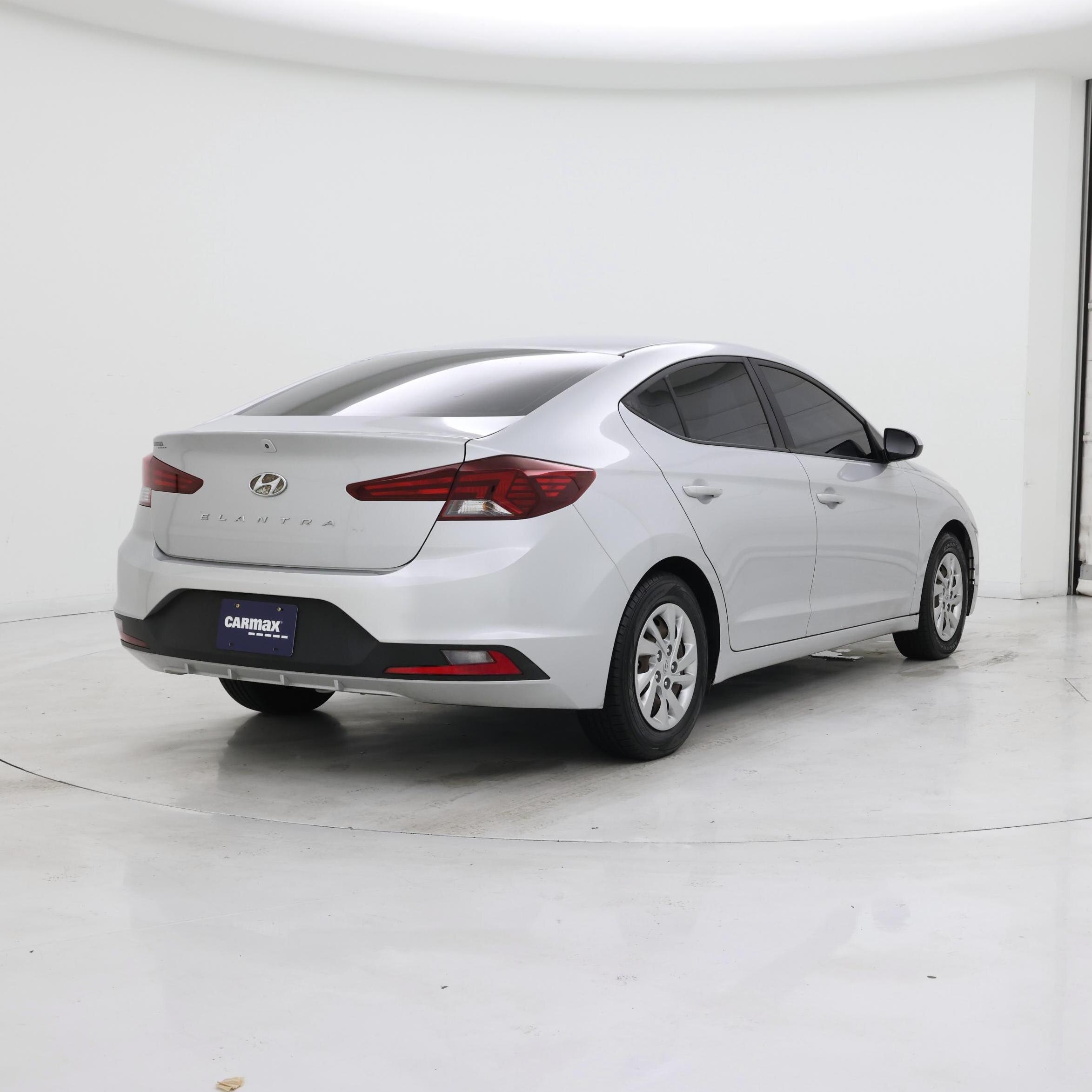 Thumbnail: 2019 Hyundai Elantra - 8