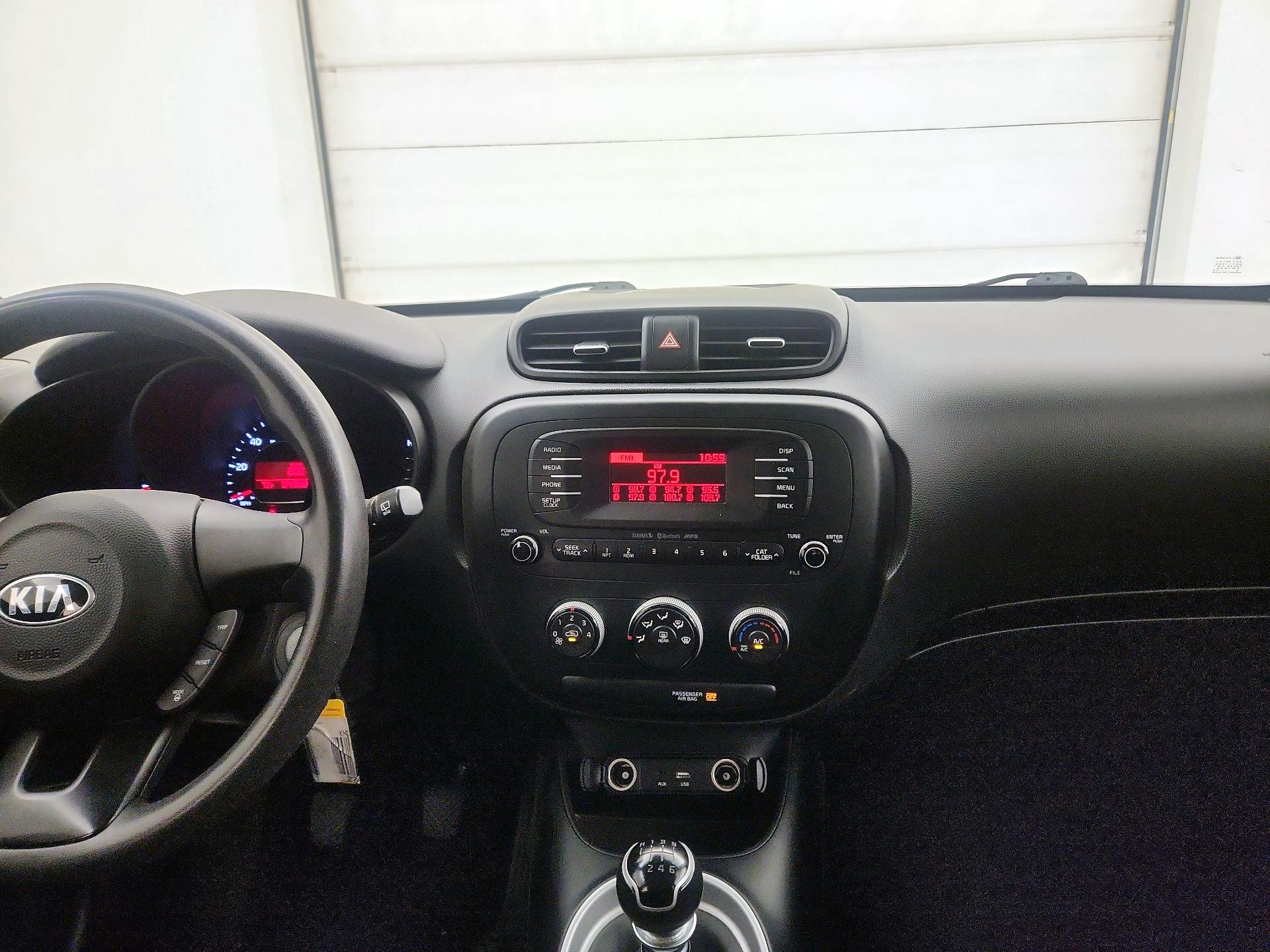 Thumbnail: 2015 Kia Soul - 9