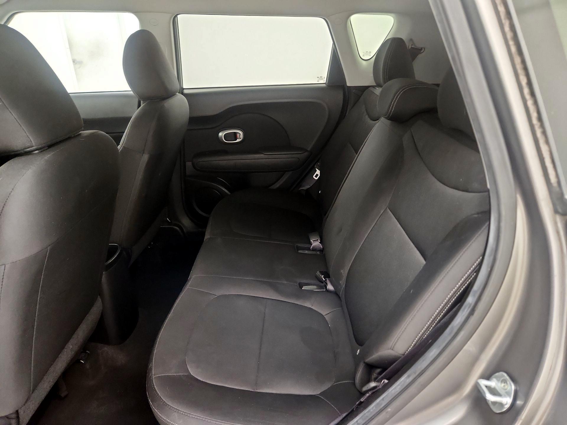 Thumbnail: 2015 Kia Soul - 18