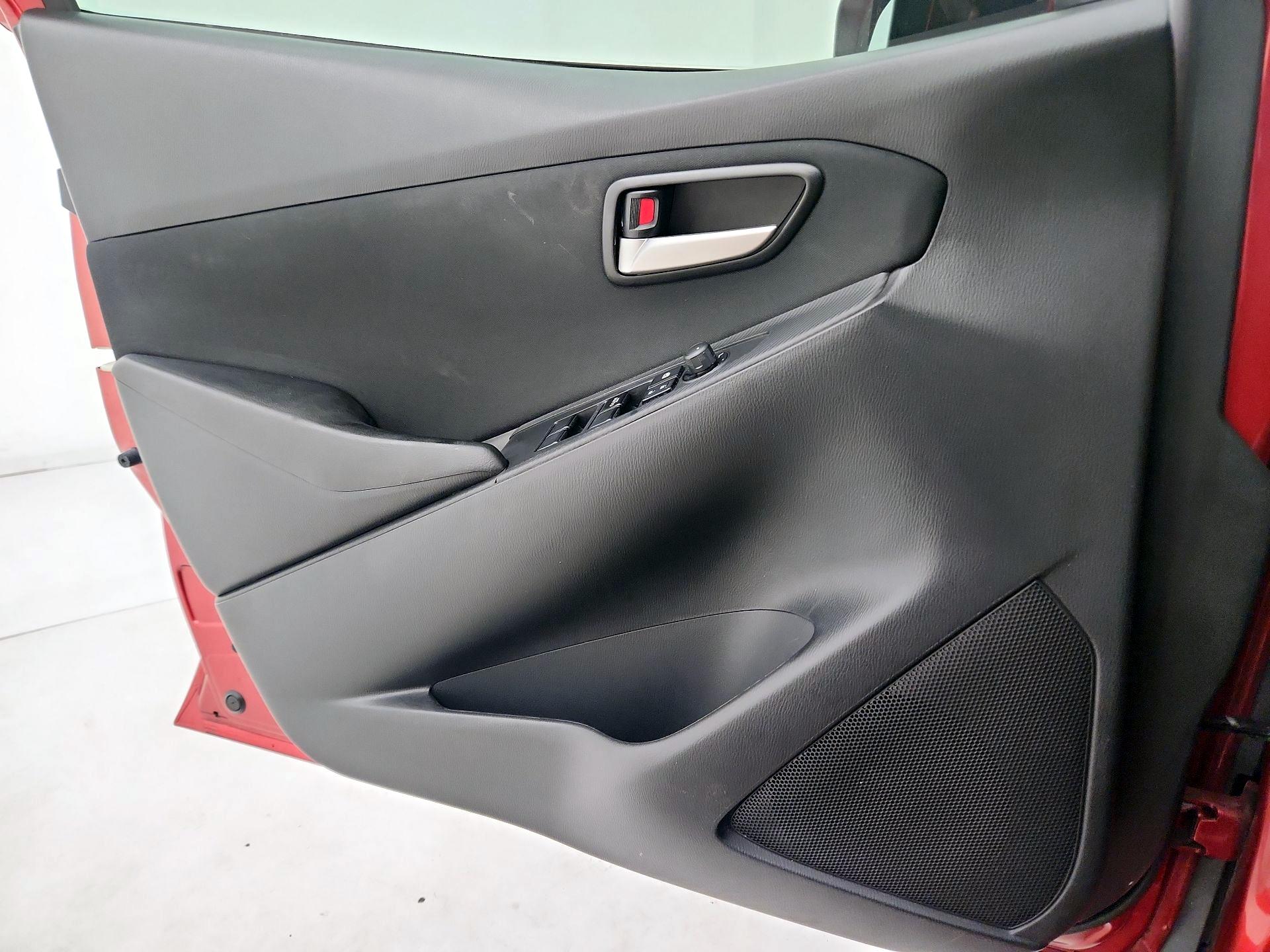 Thumbnail: 2019 Toyota Yaris - 12
