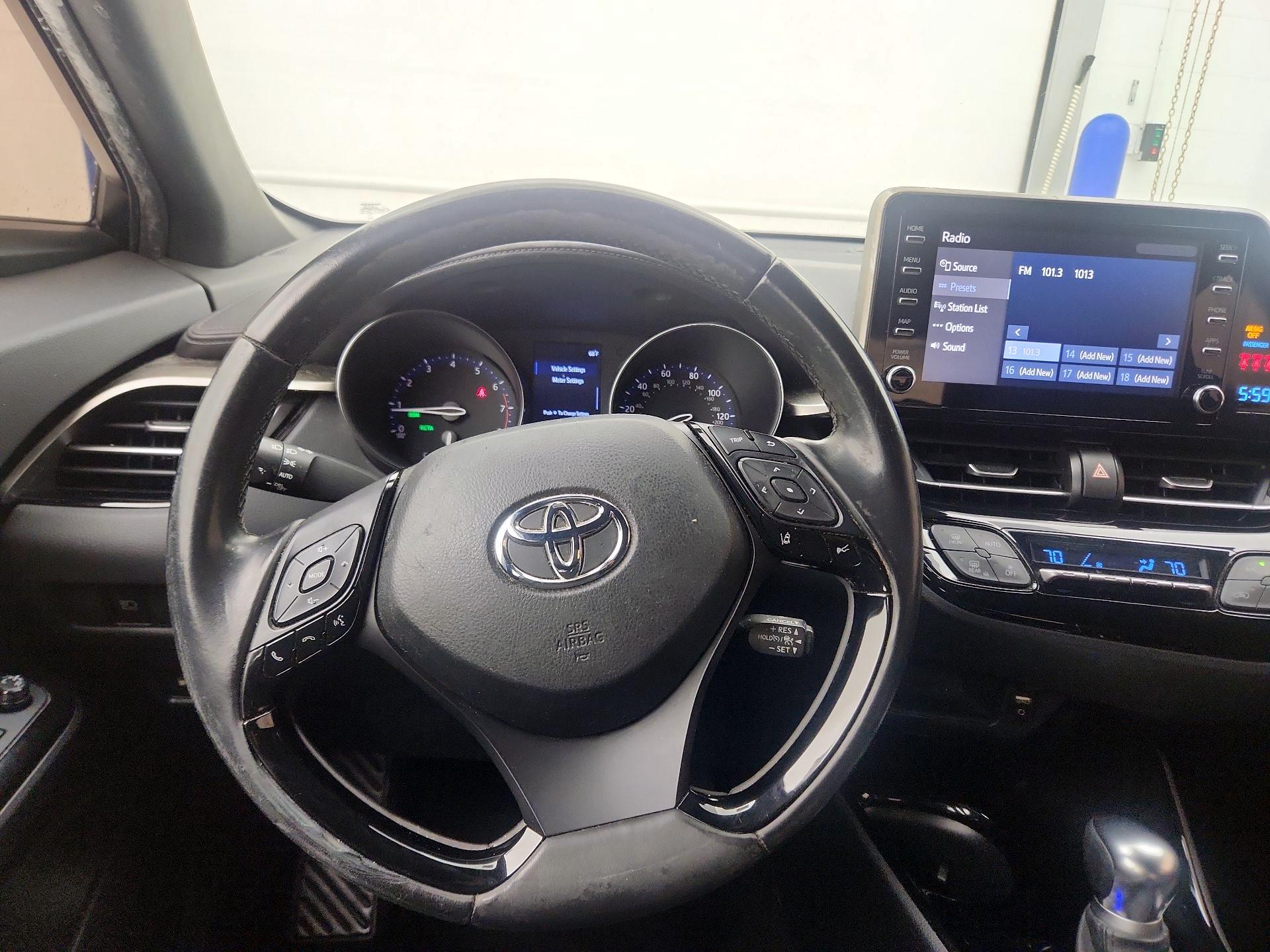 Thumbnail: 2019 Toyota C-HR - 10