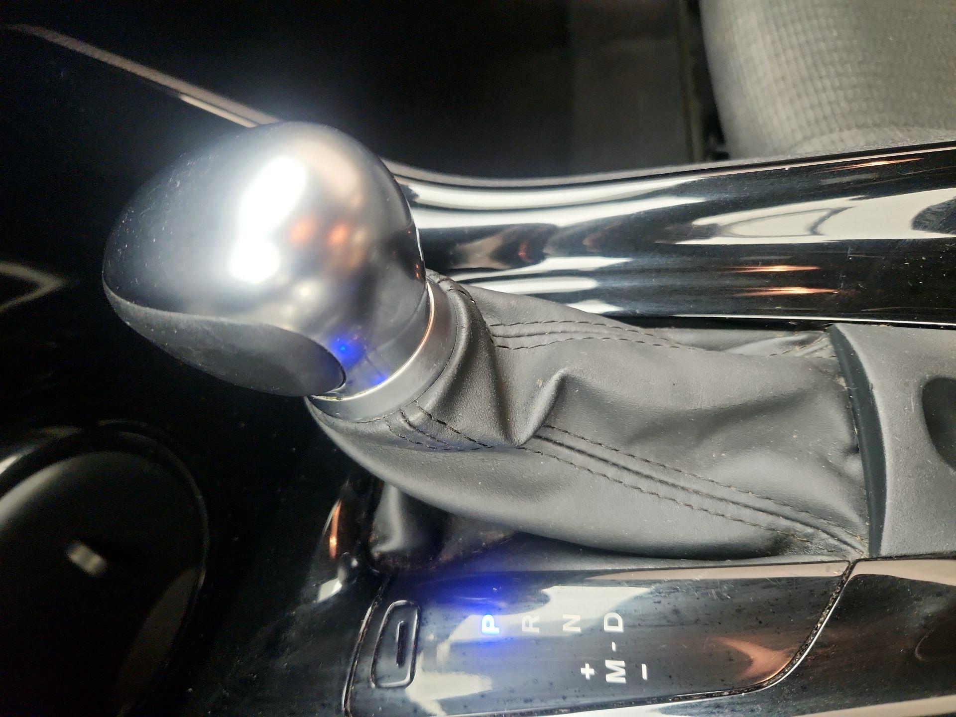 Thumbnail: 2019 Toyota C-HR - 17