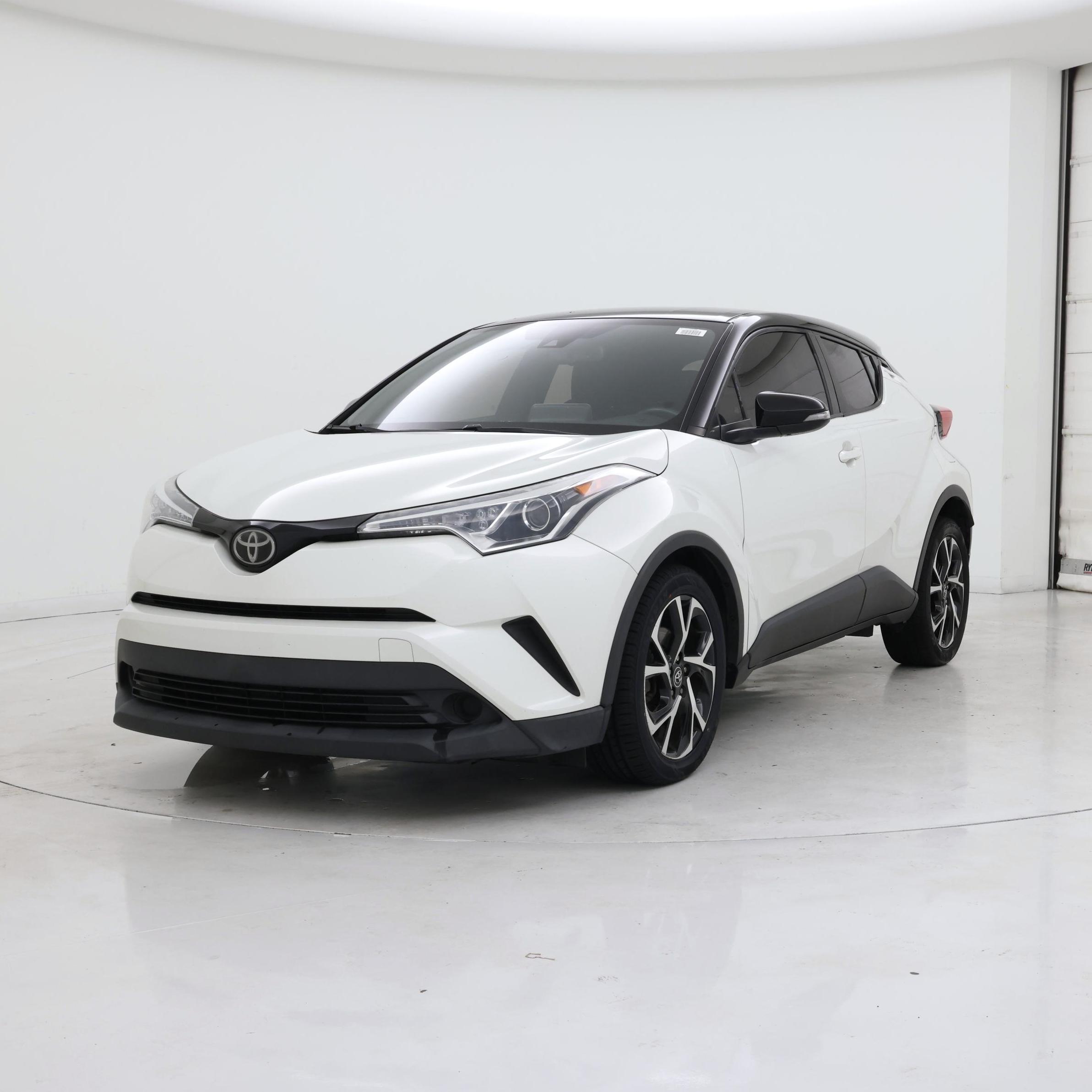 Thumbnail: 2019 Toyota C-HR - 4