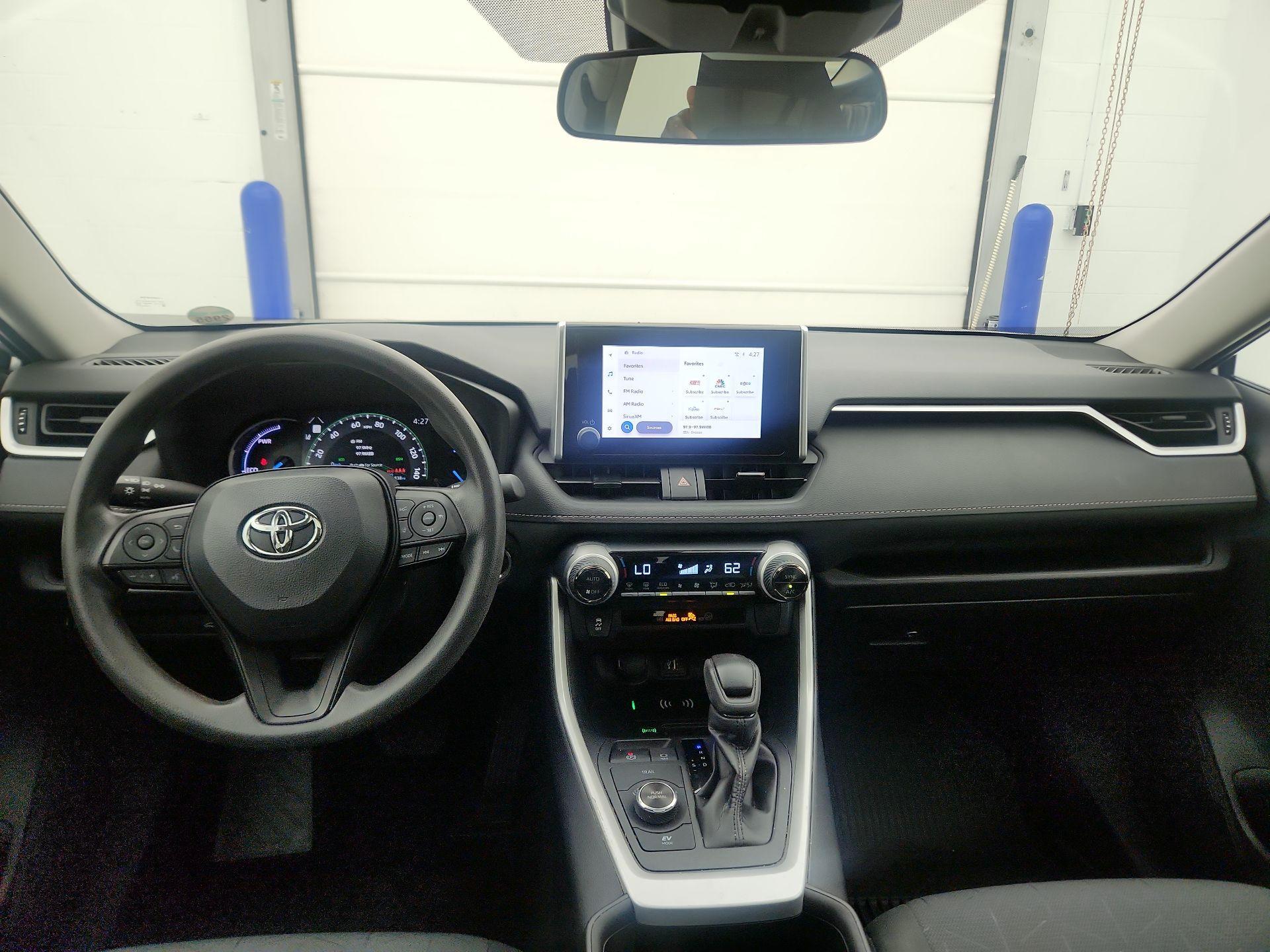Thumbnail: 2024 Toyota RAV4 - 9