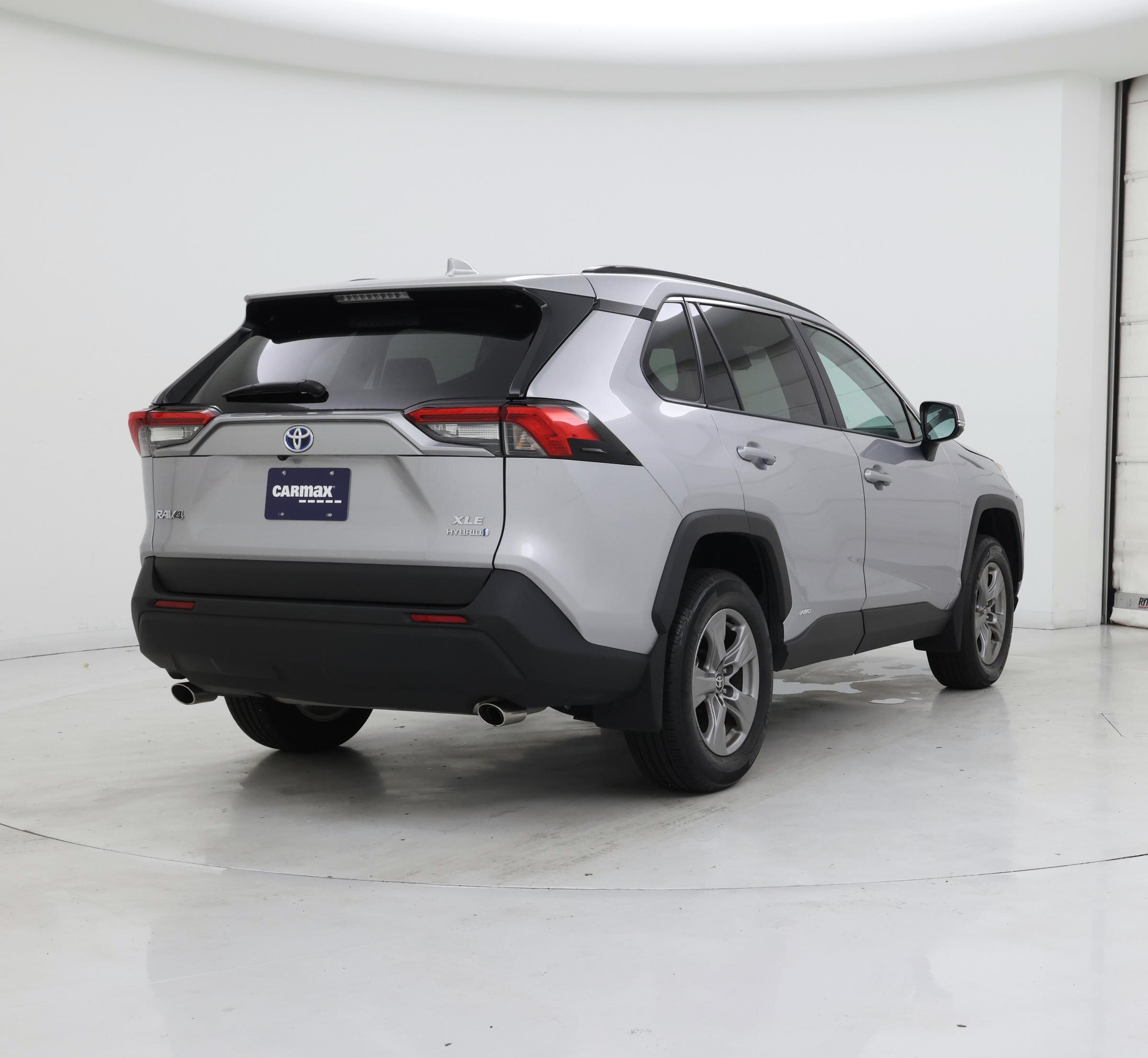 Thumbnail: 2024 Toyota RAV4 - 8