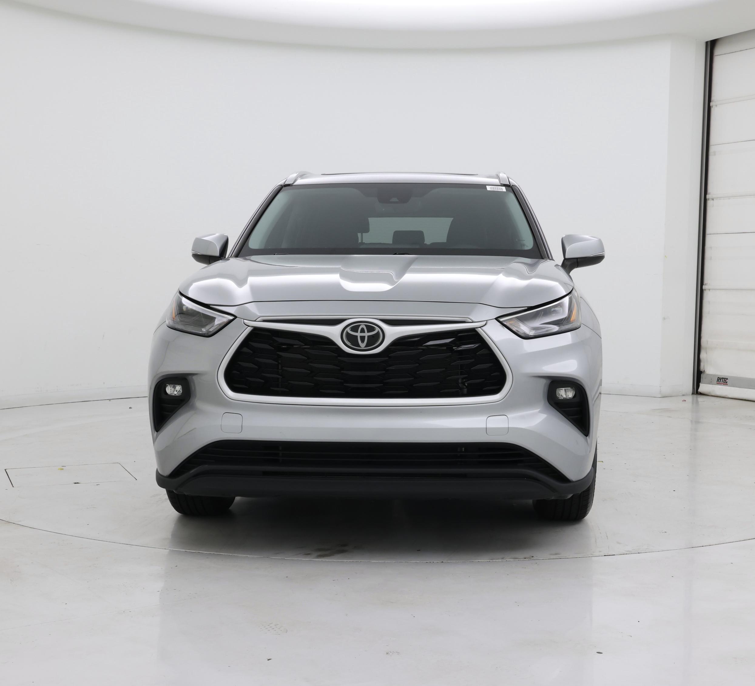 Thumbnail: 2022 Toyota Highlander - 5