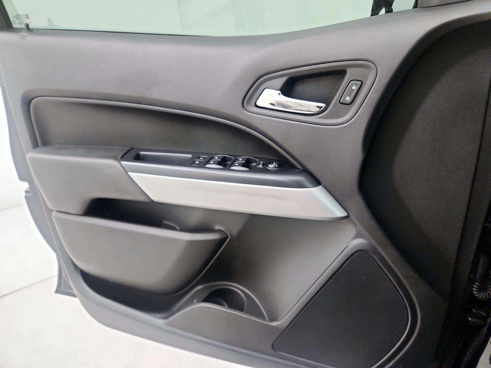 Thumbnail: 2021 Chevrolet Colorado - 12