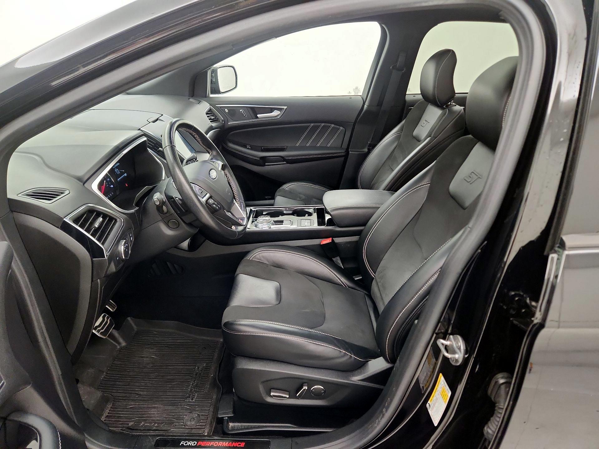 Thumbnail: 2019 Ford Edge - 11